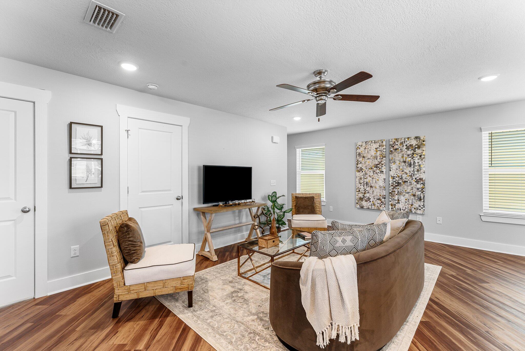 Ashlee Manor - Residential