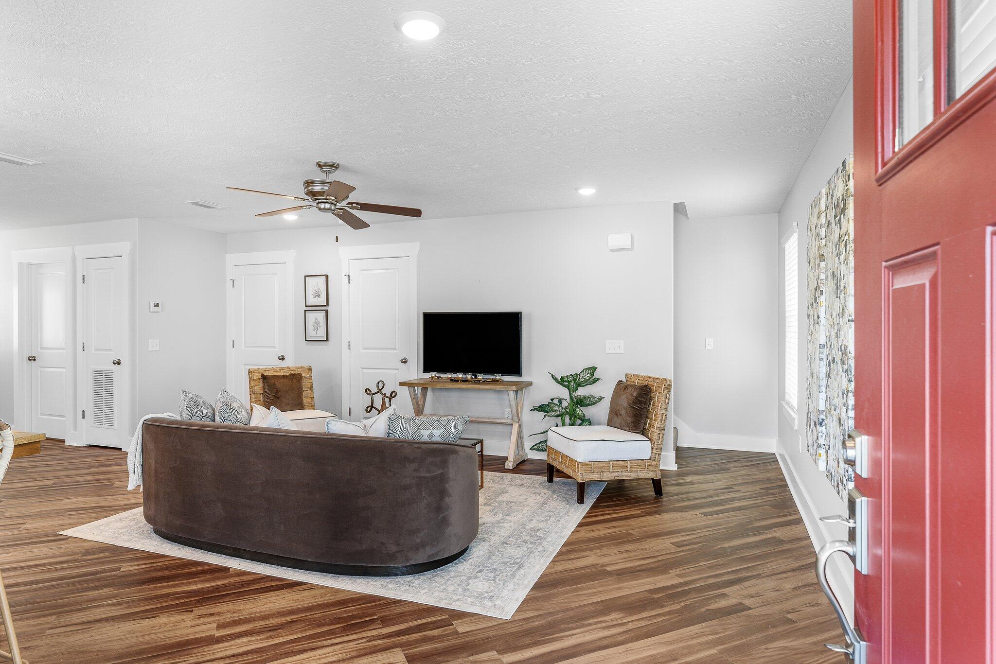 Ashlee Manor - Residential
