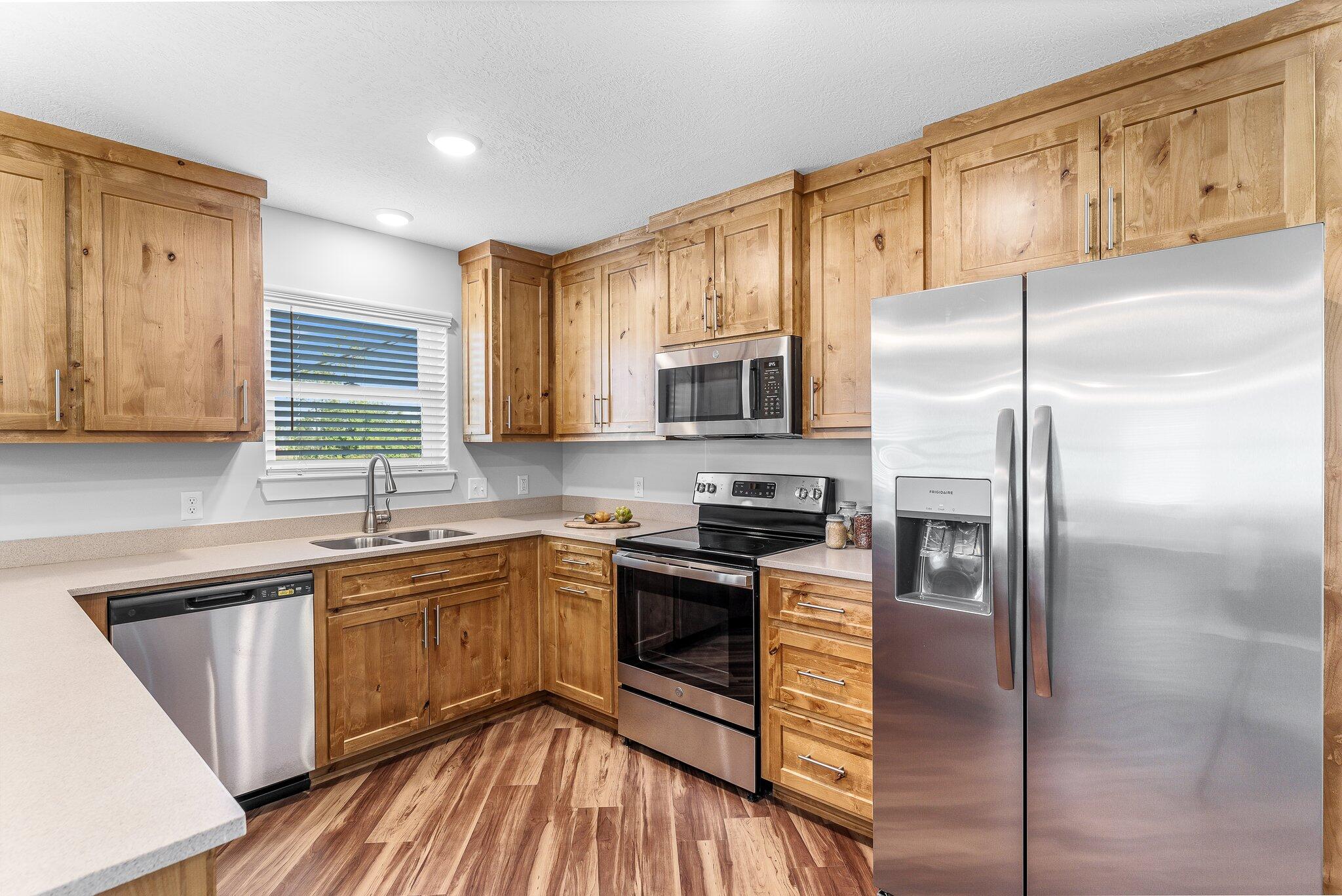 Ashlee Manor - Residential