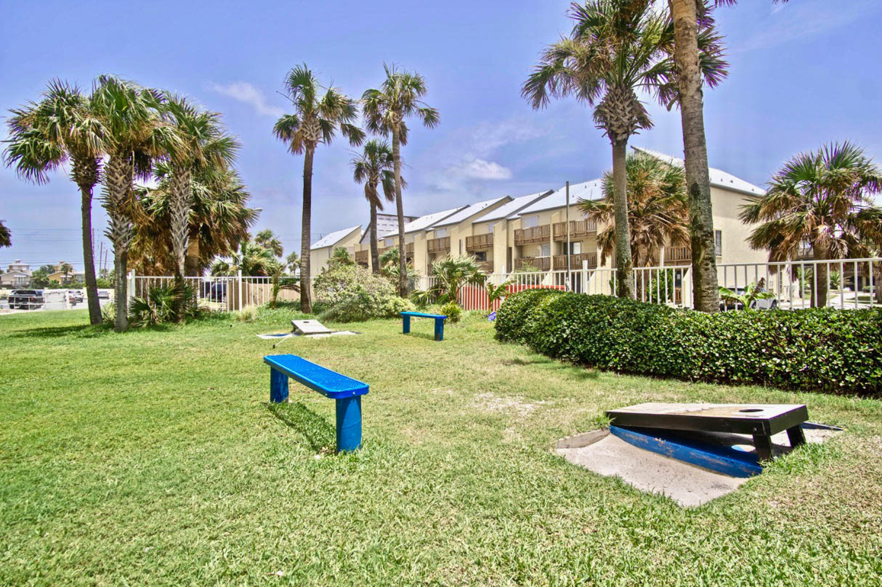 REGENCY TOWERS CONDO - Residential