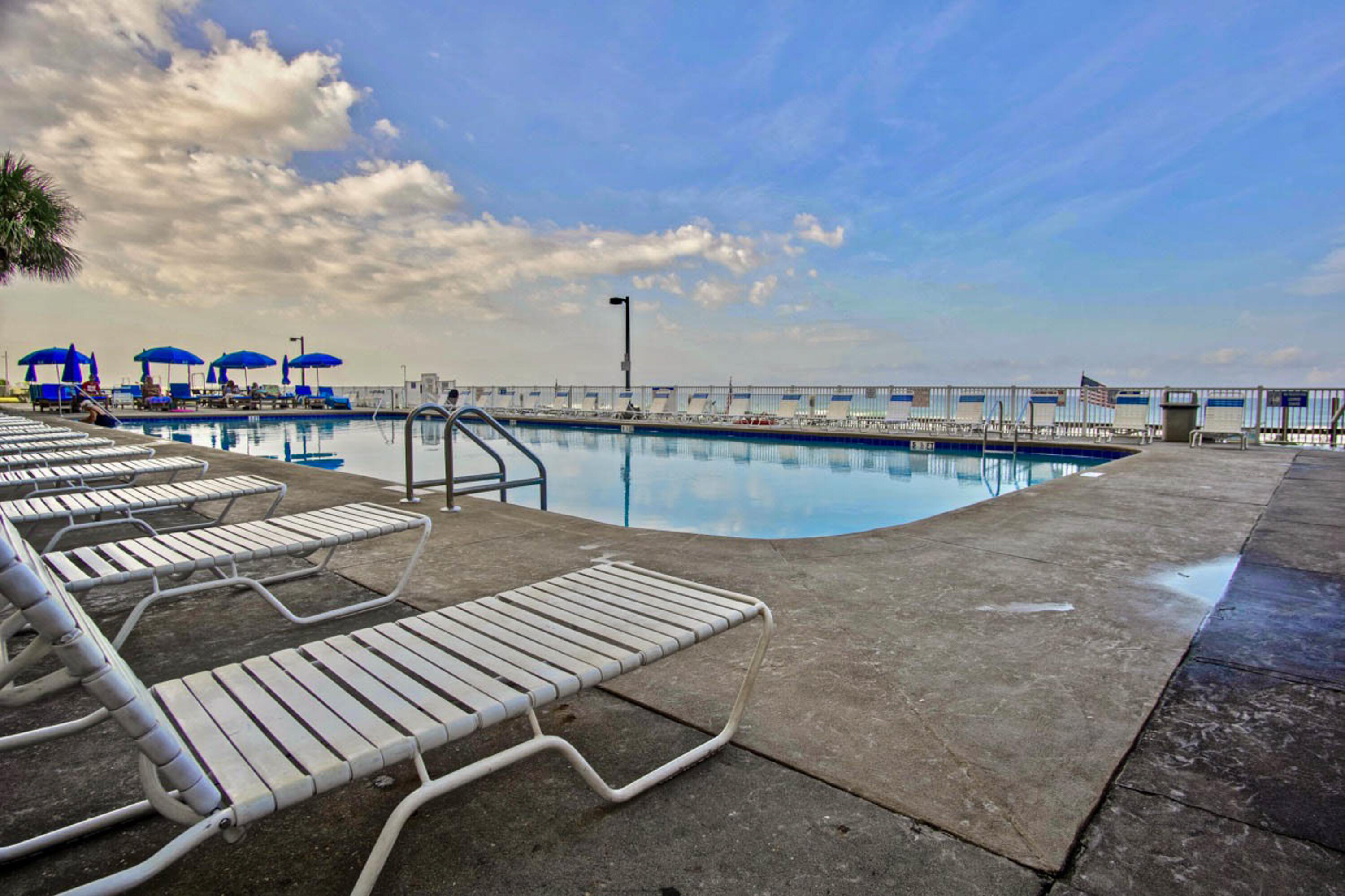 REGENCY TOWERS CONDO - Residential