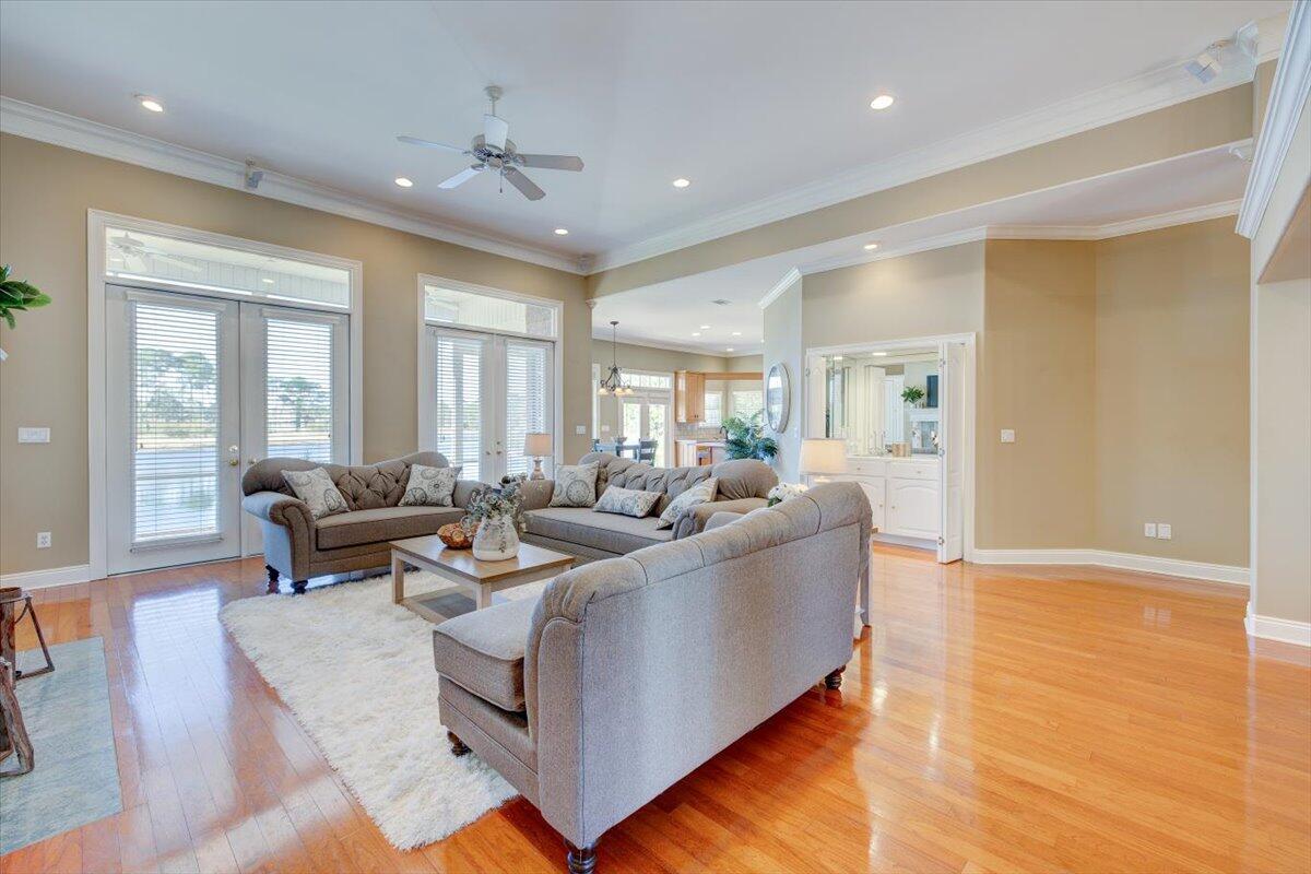 MAGNOLIA PLANTATION AT BLUEWATER BAY - Residential