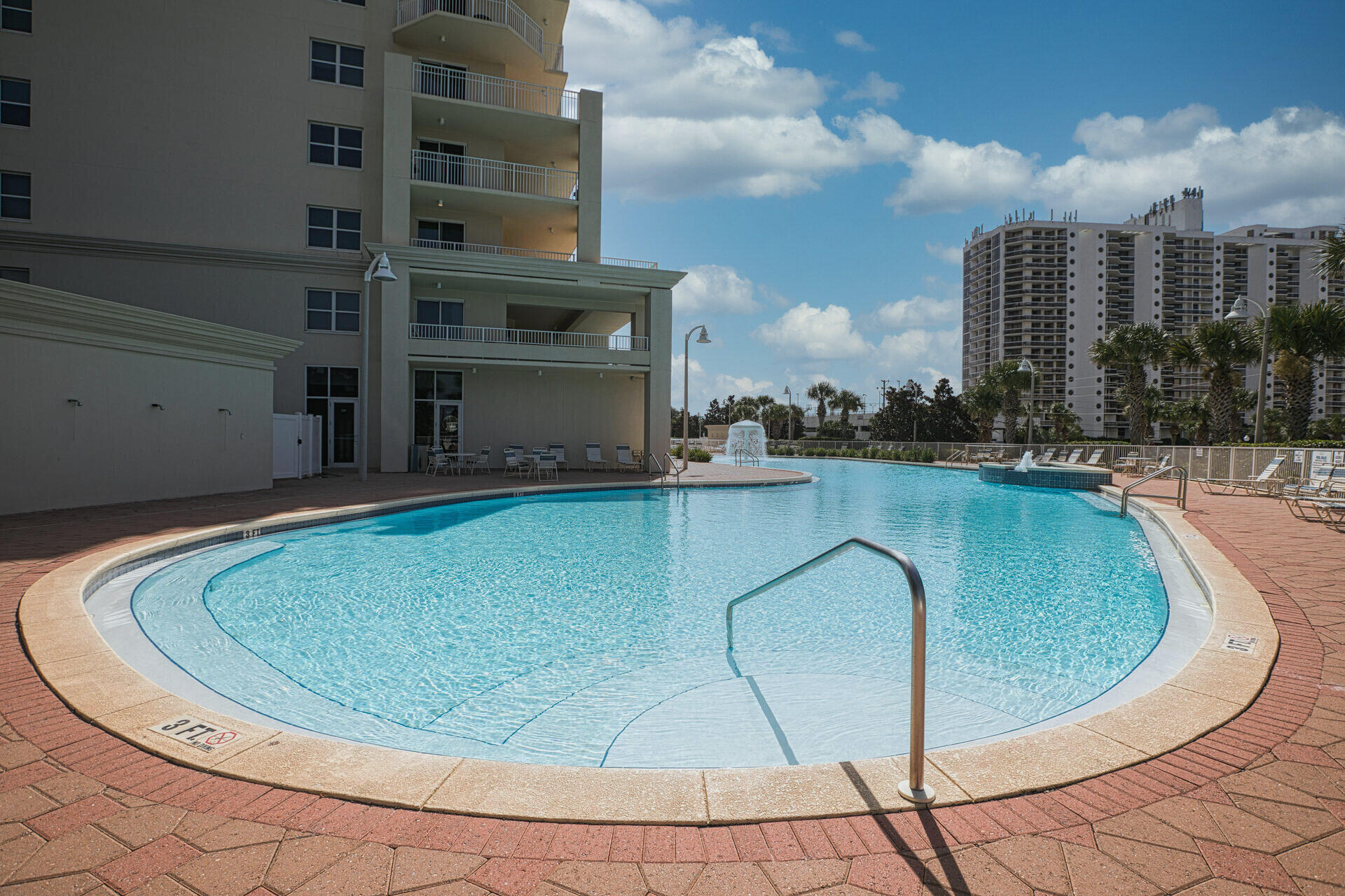 ARIEL DUNES II - Residential