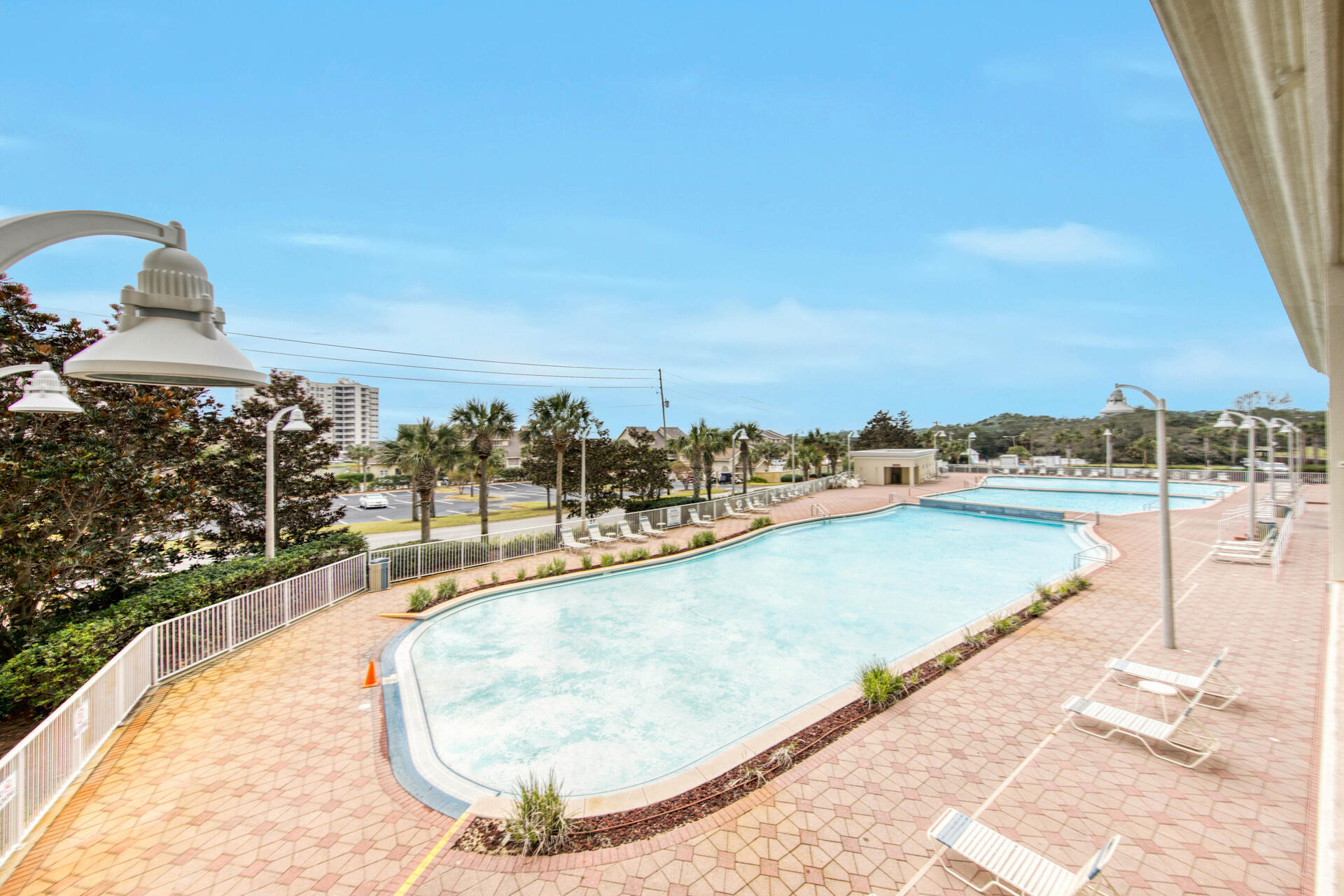 ARIEL DUNES II - Residential