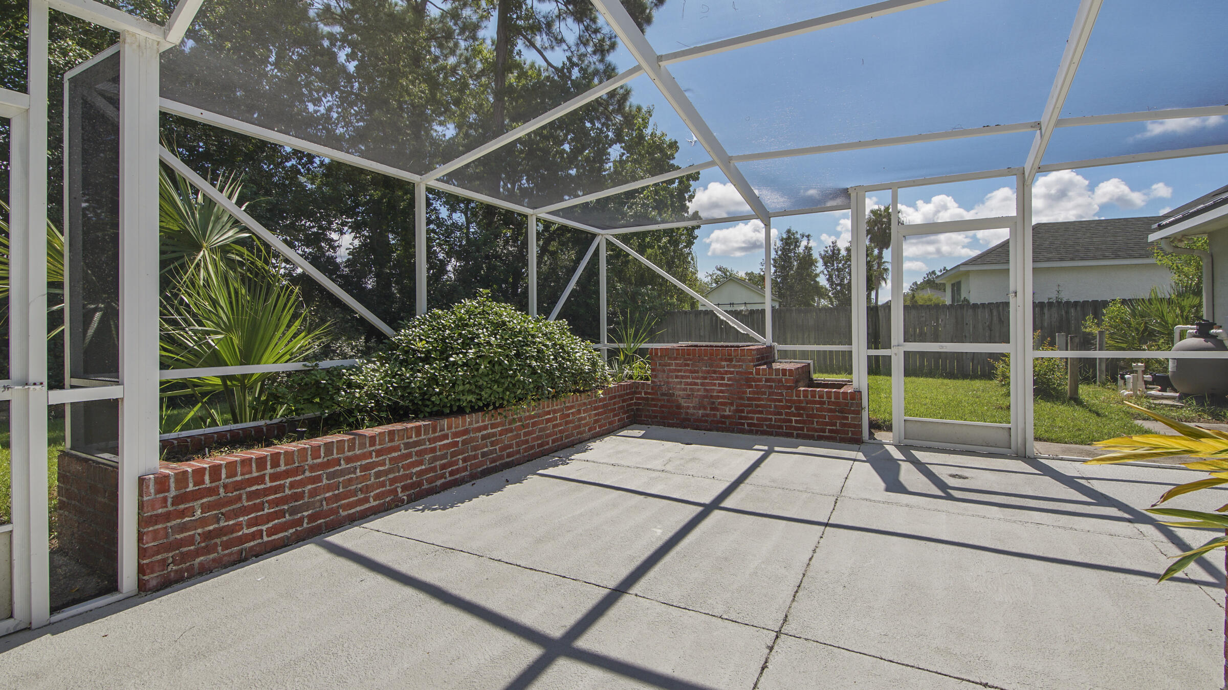 COLONY CLUB HARBOUR PH 3 - Residential