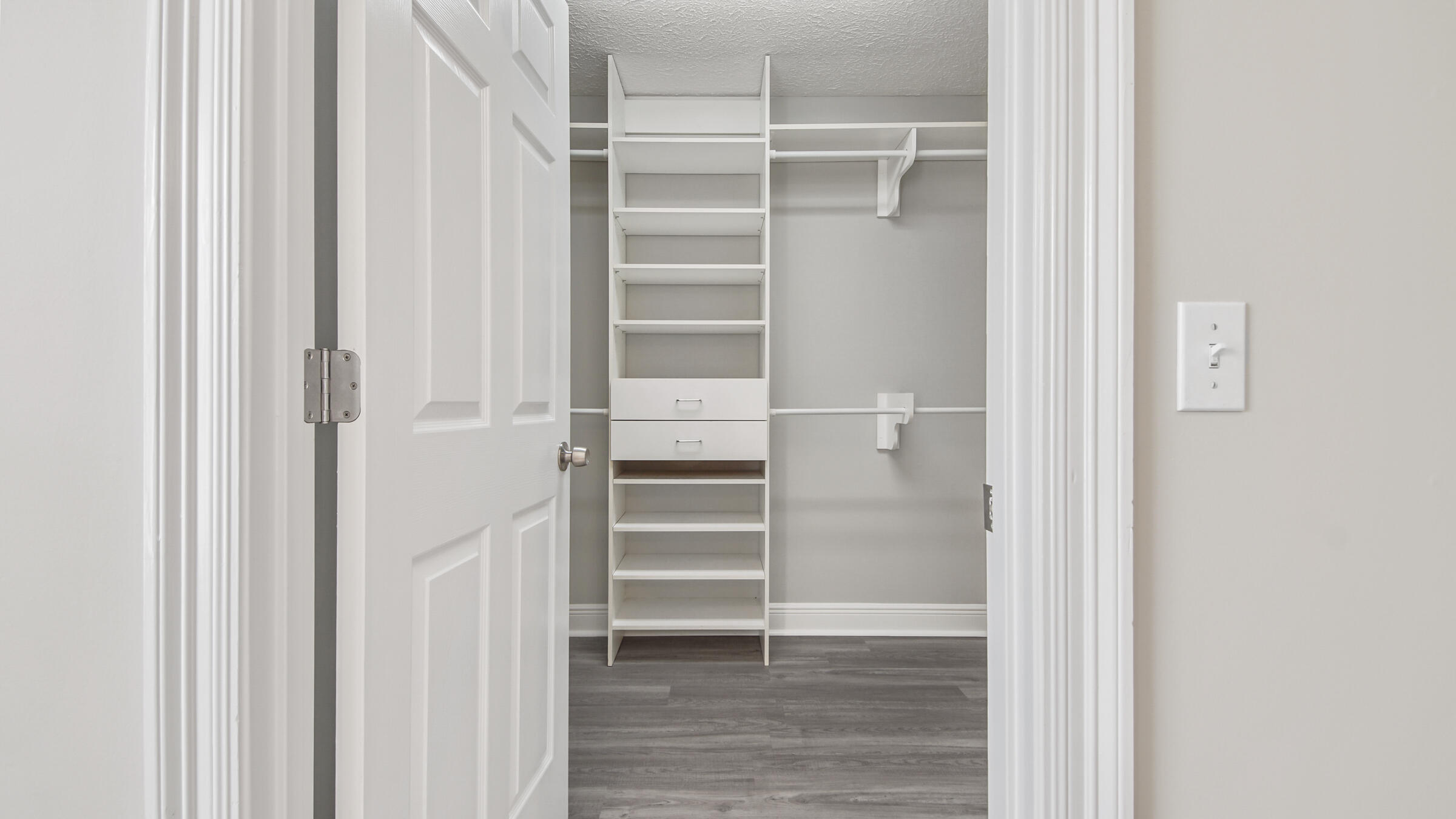 COLONY CLUB HARBOUR PH 3 - Residential