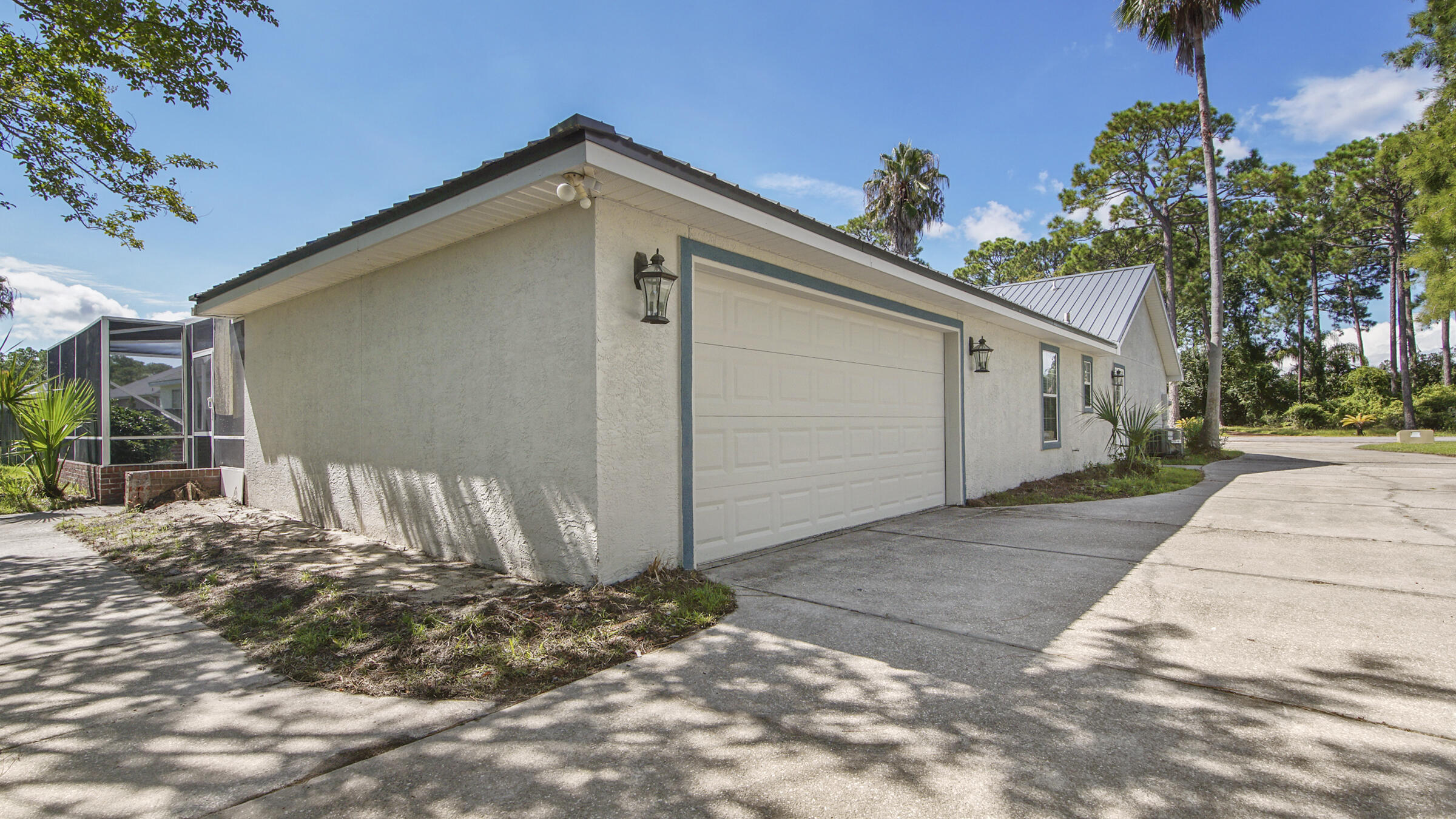 COLONY CLUB HARBOUR PH 3 - Residential