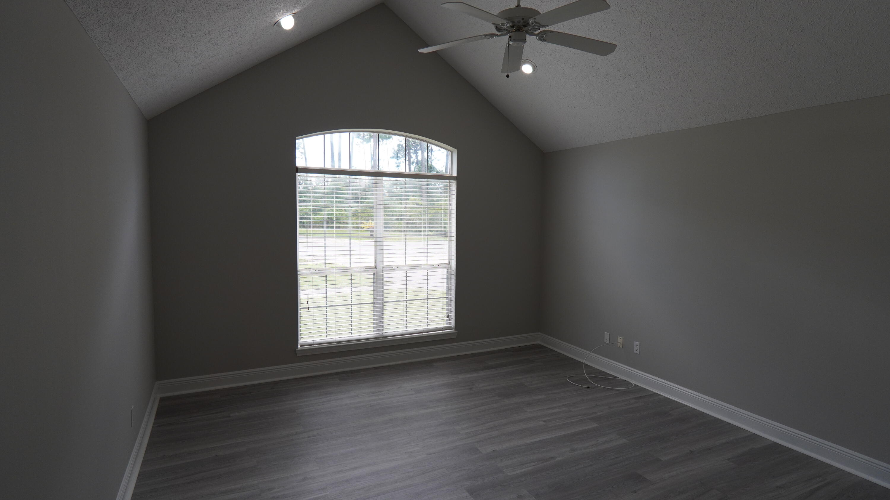 COLONY CLUB HARBOUR PH 3 - Residential