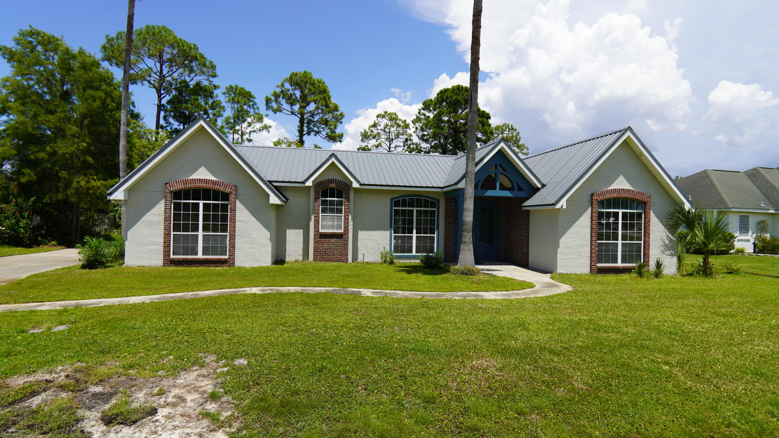 COLONY CLUB HARBOUR PH 3 - Residential