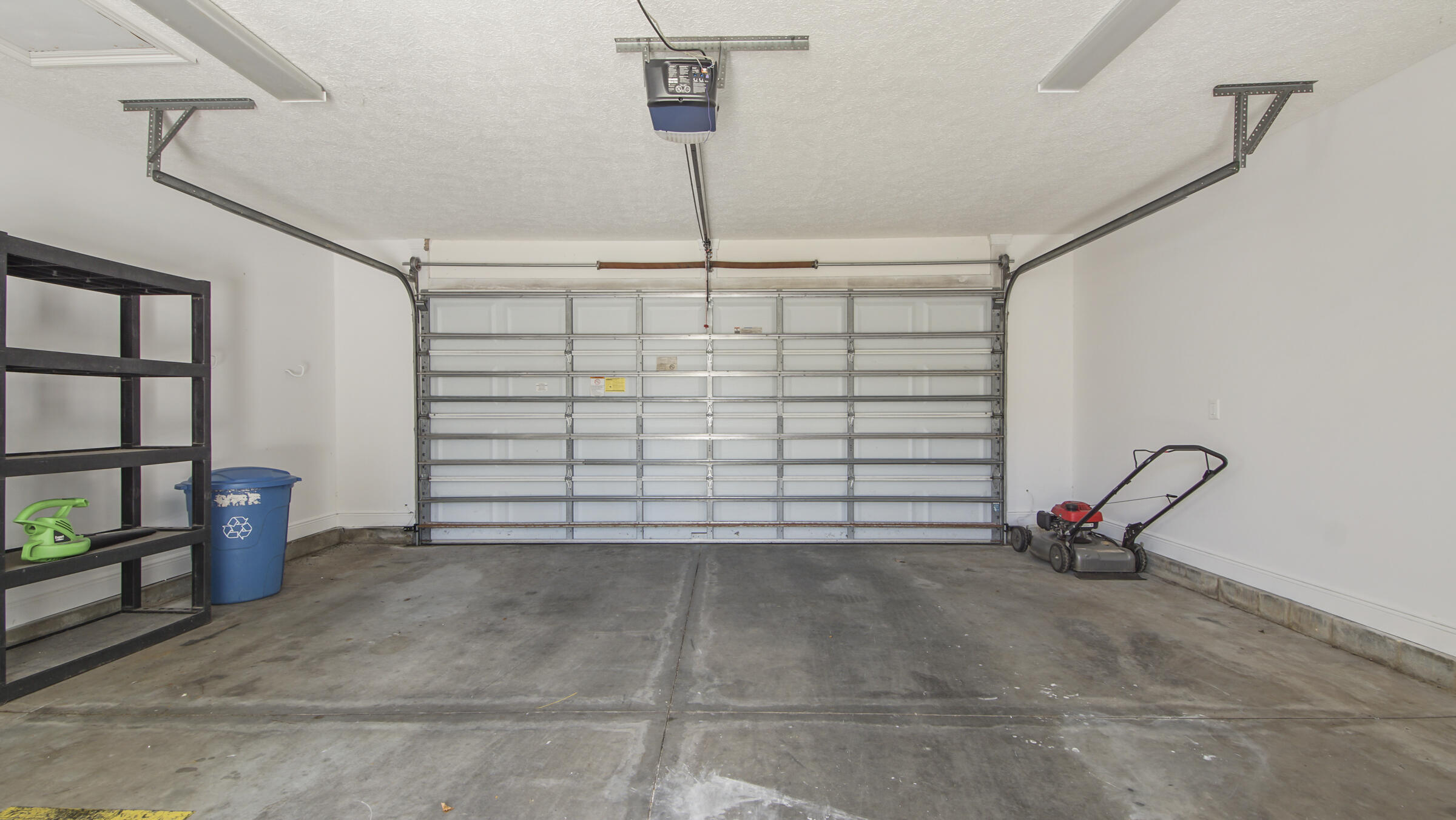 COLONY CLUB HARBOUR PH 3 - Residential