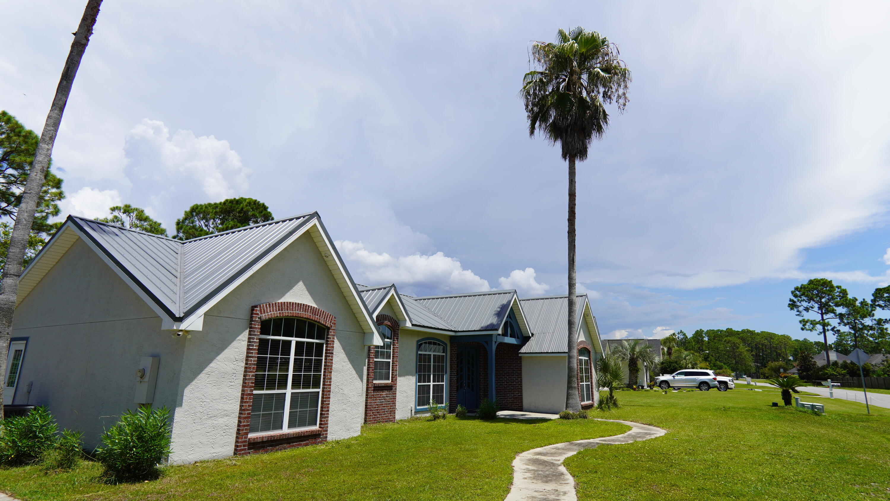 COLONY CLUB HARBOUR PH 3 - Residential