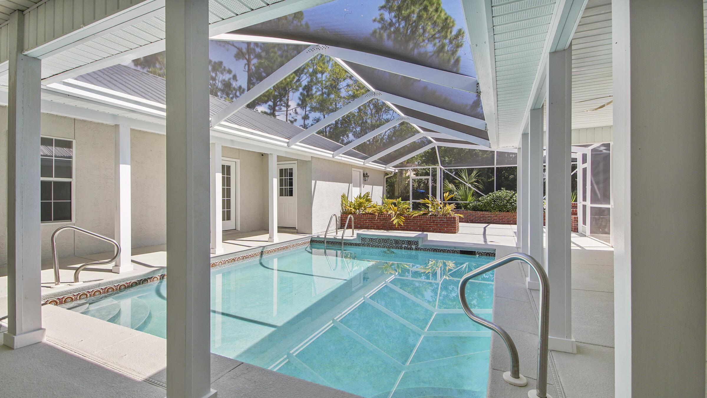 COLONY CLUB HARBOUR PH 3 - Residential