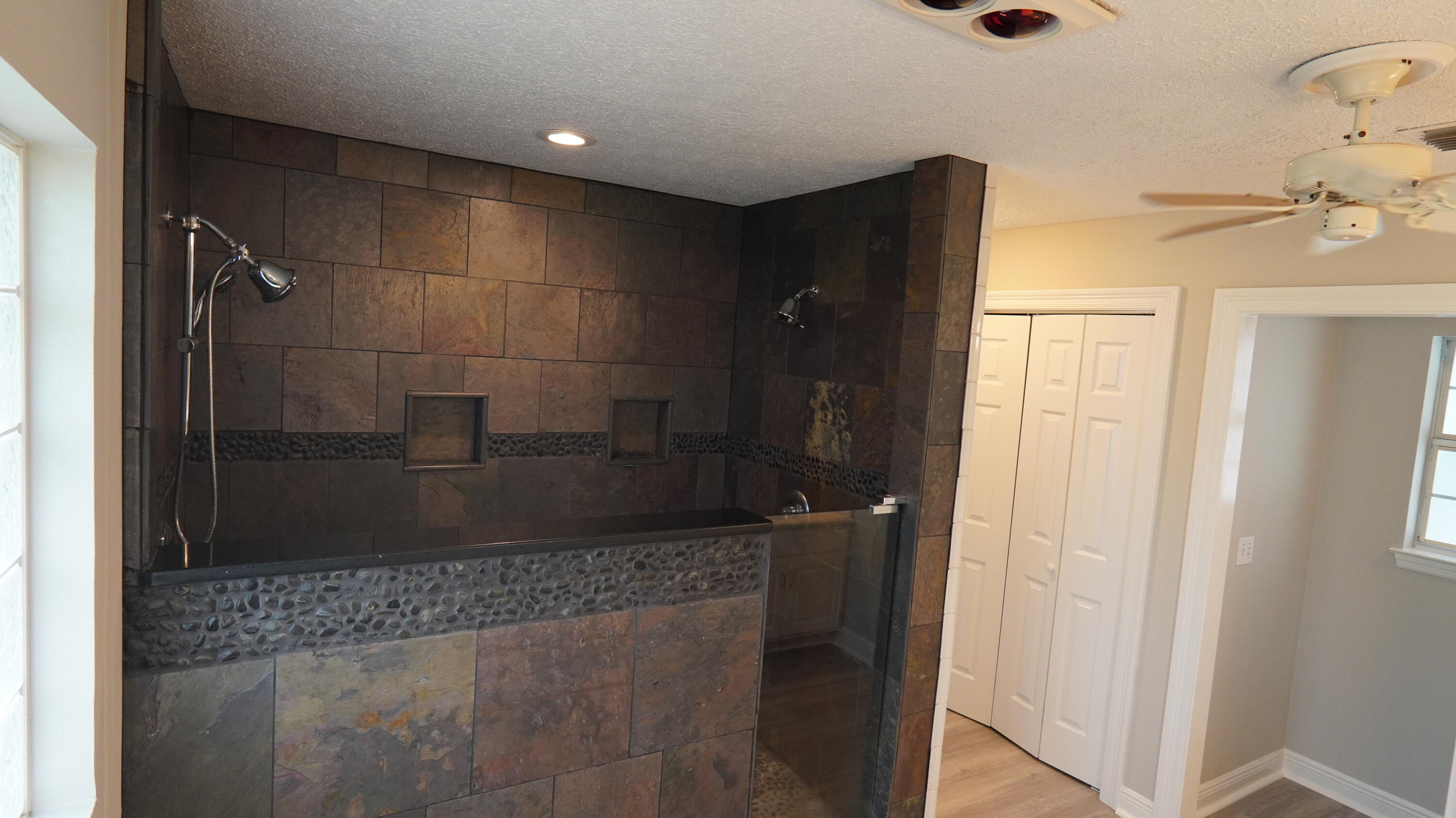 COLONY CLUB HARBOUR PH 3 - Residential