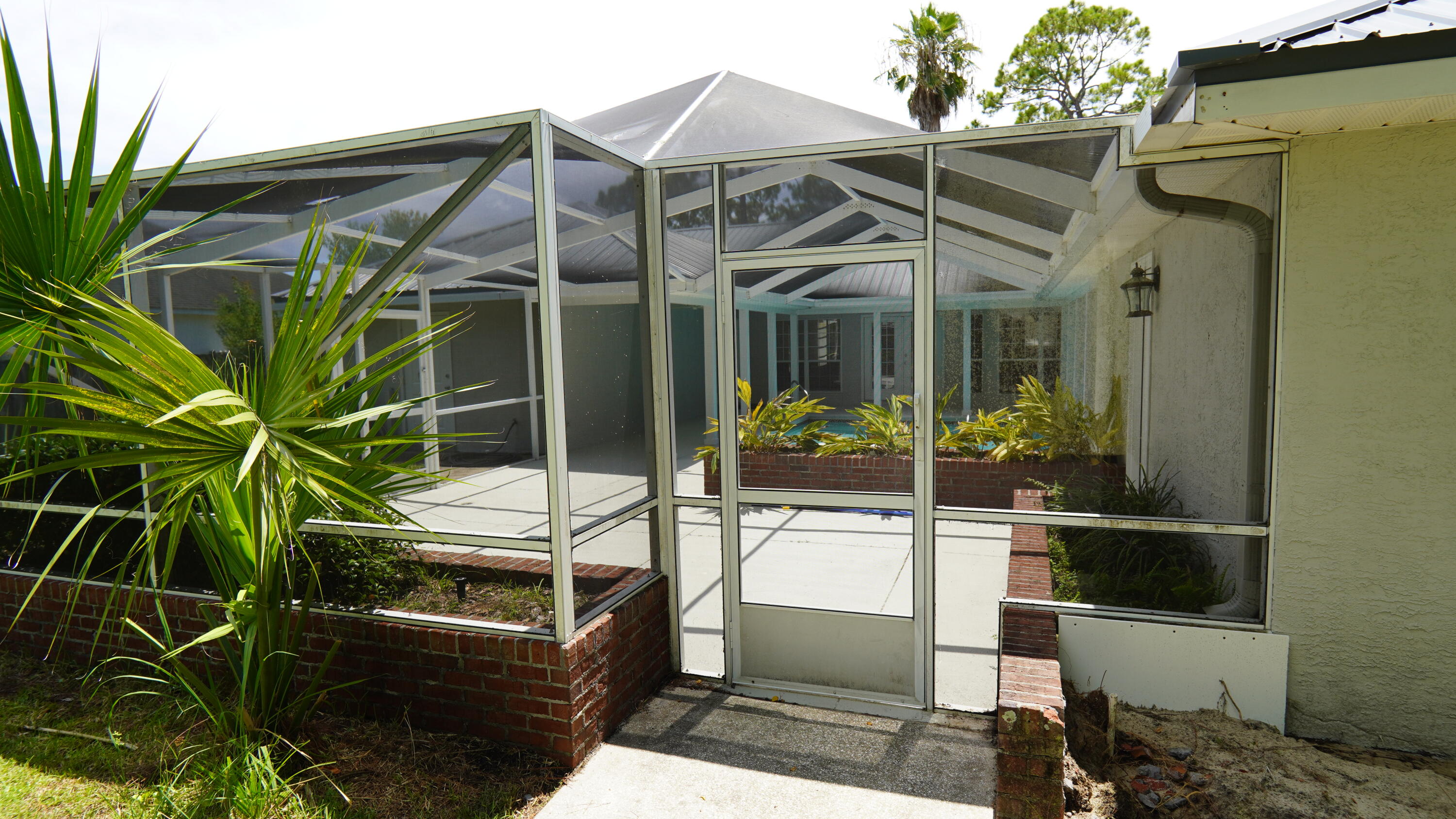 COLONY CLUB HARBOUR PH 3 - Residential