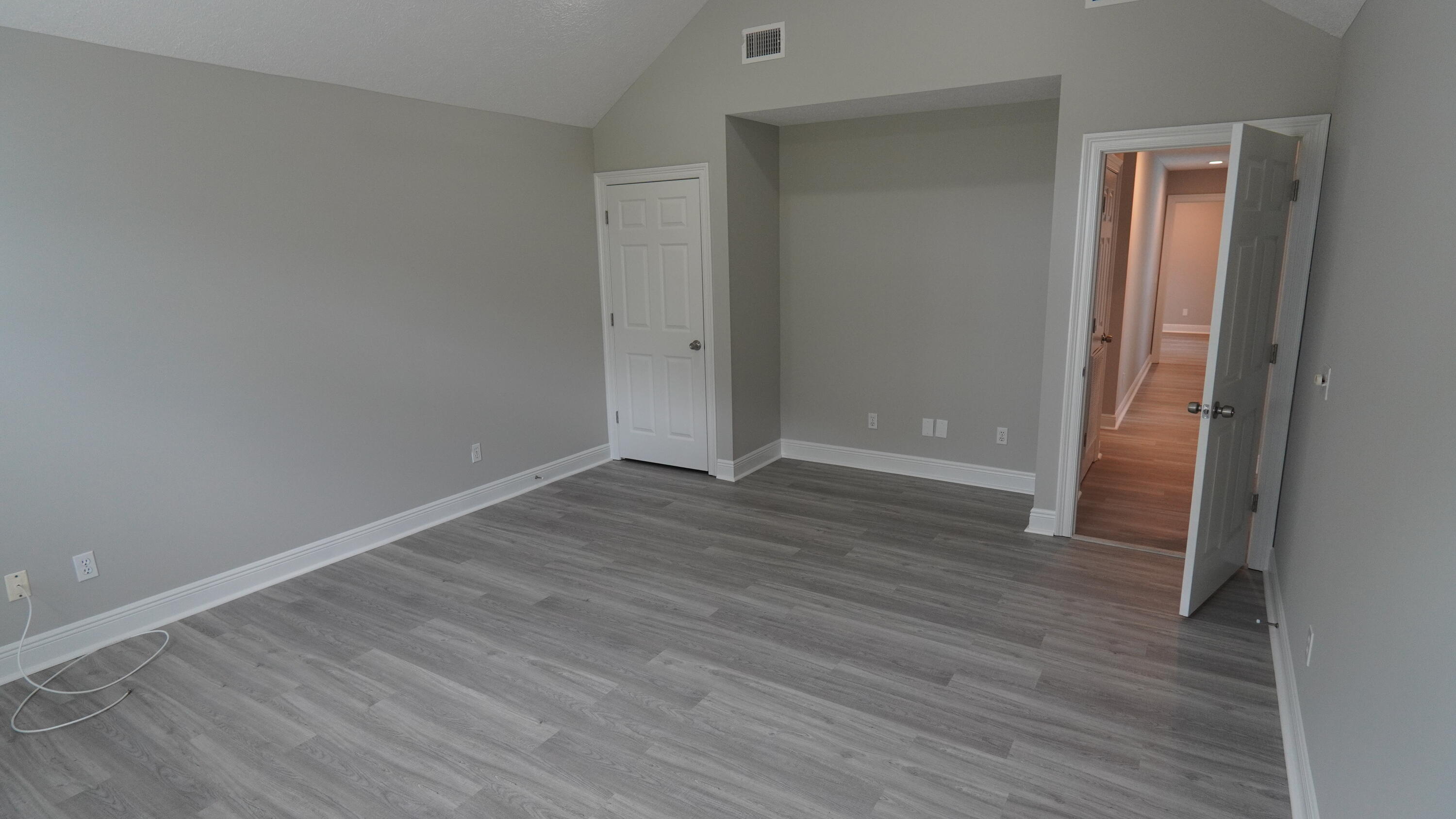 COLONY CLUB HARBOUR PH 3 - Residential