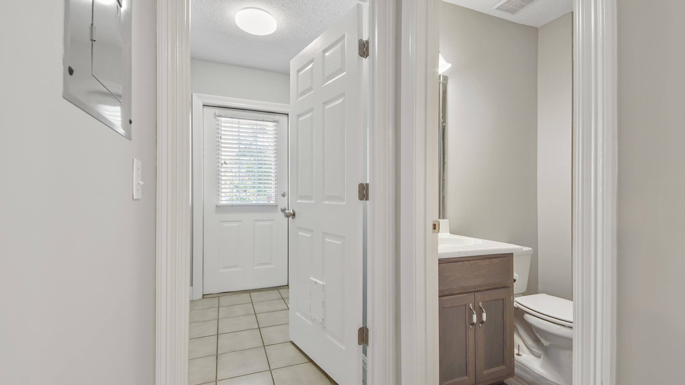 COLONY CLUB HARBOUR PH 3 - Residential