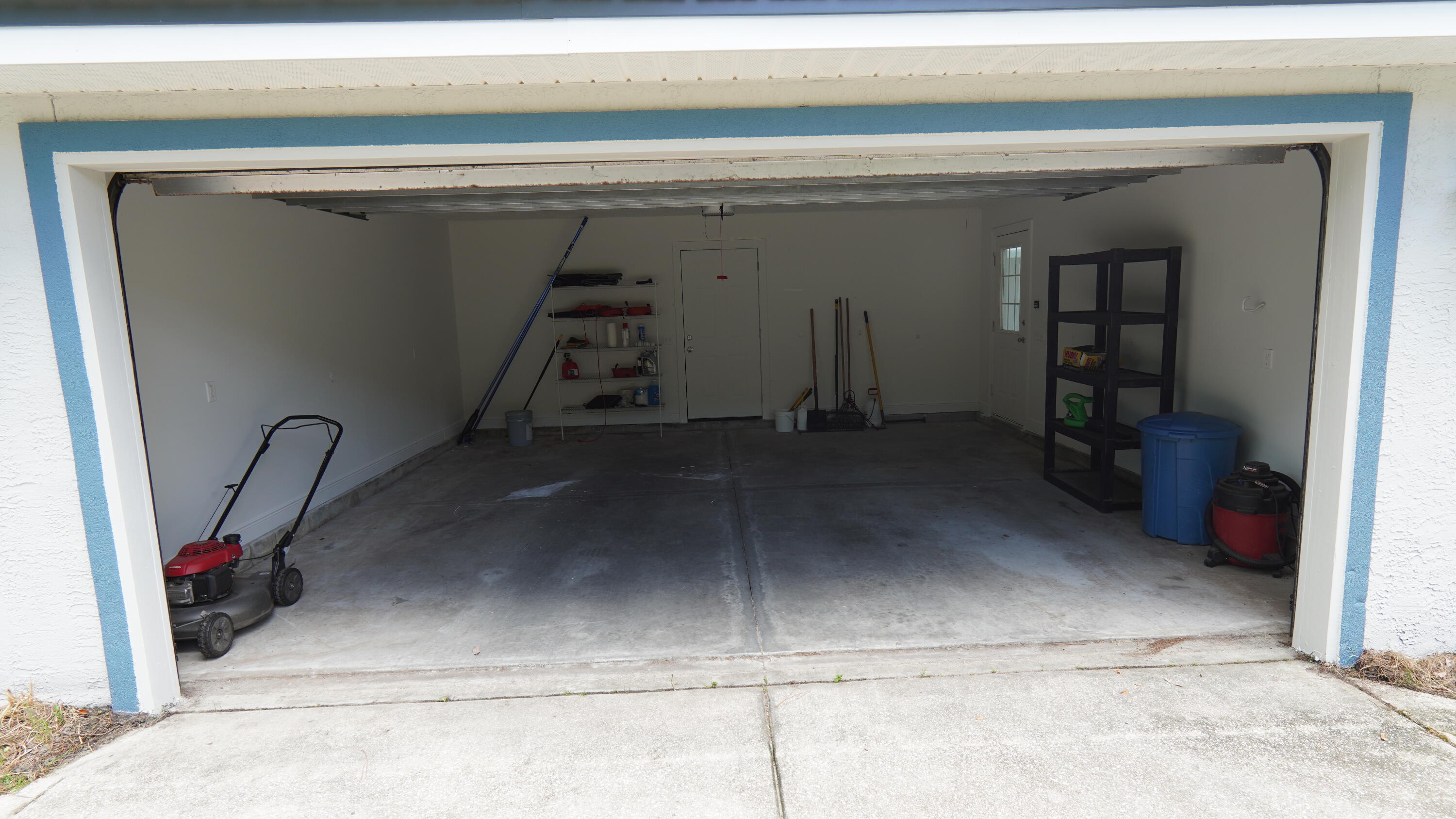 COLONY CLUB HARBOUR PH 3 - Residential