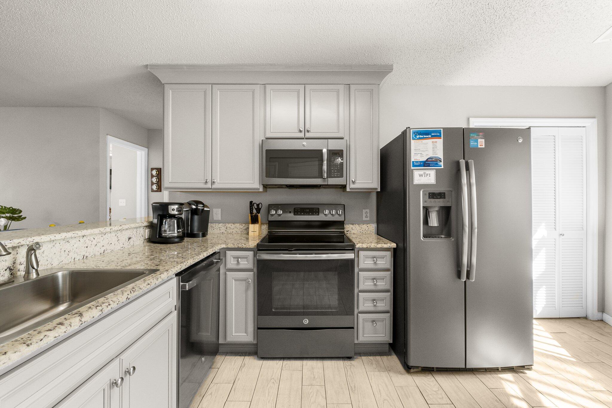 CRYSTAL VILLAGE 2 CONDO PH 3 - Residential