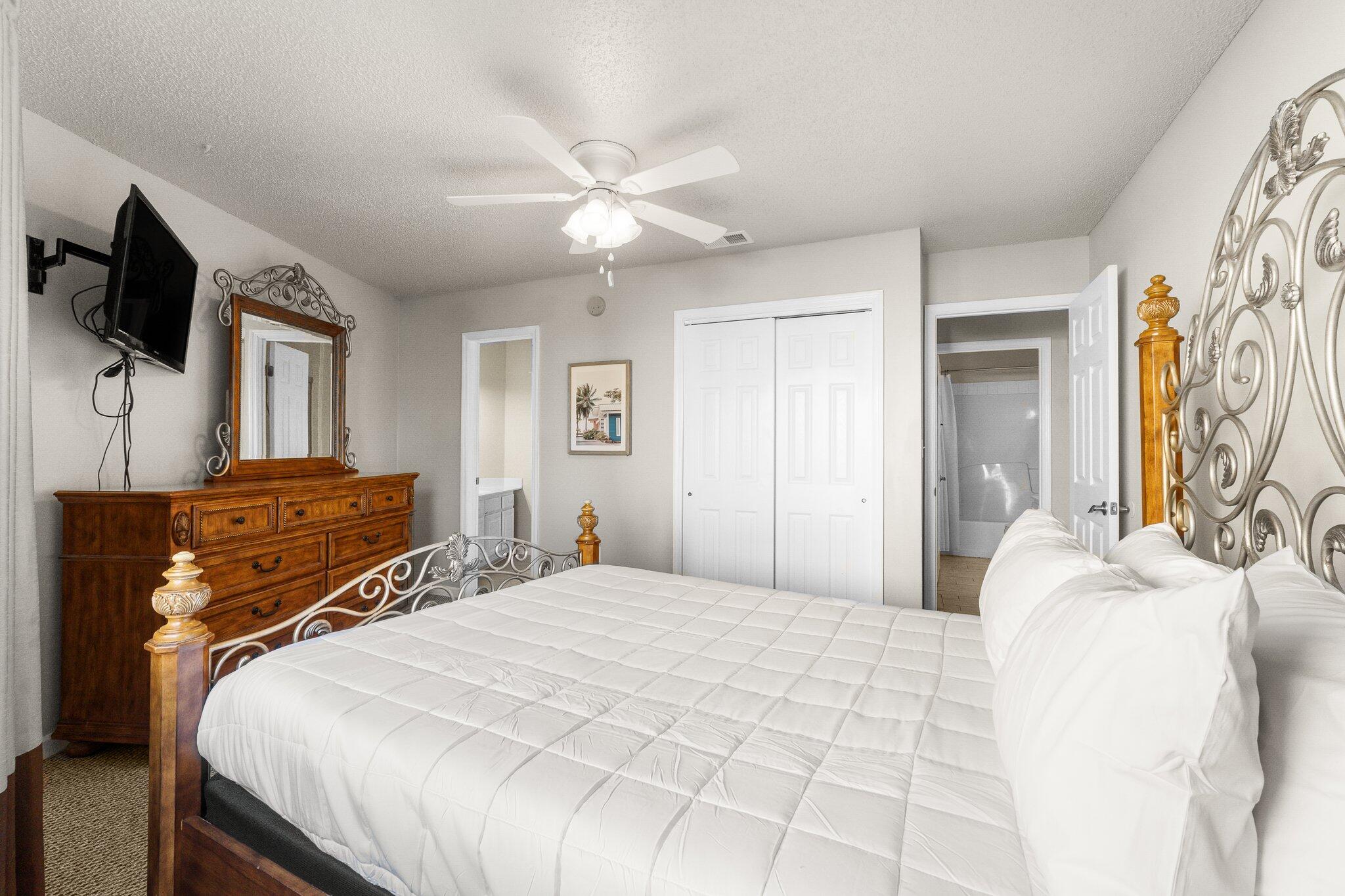 CRYSTAL VILLAGE 2 CONDO PH 3 - Residential