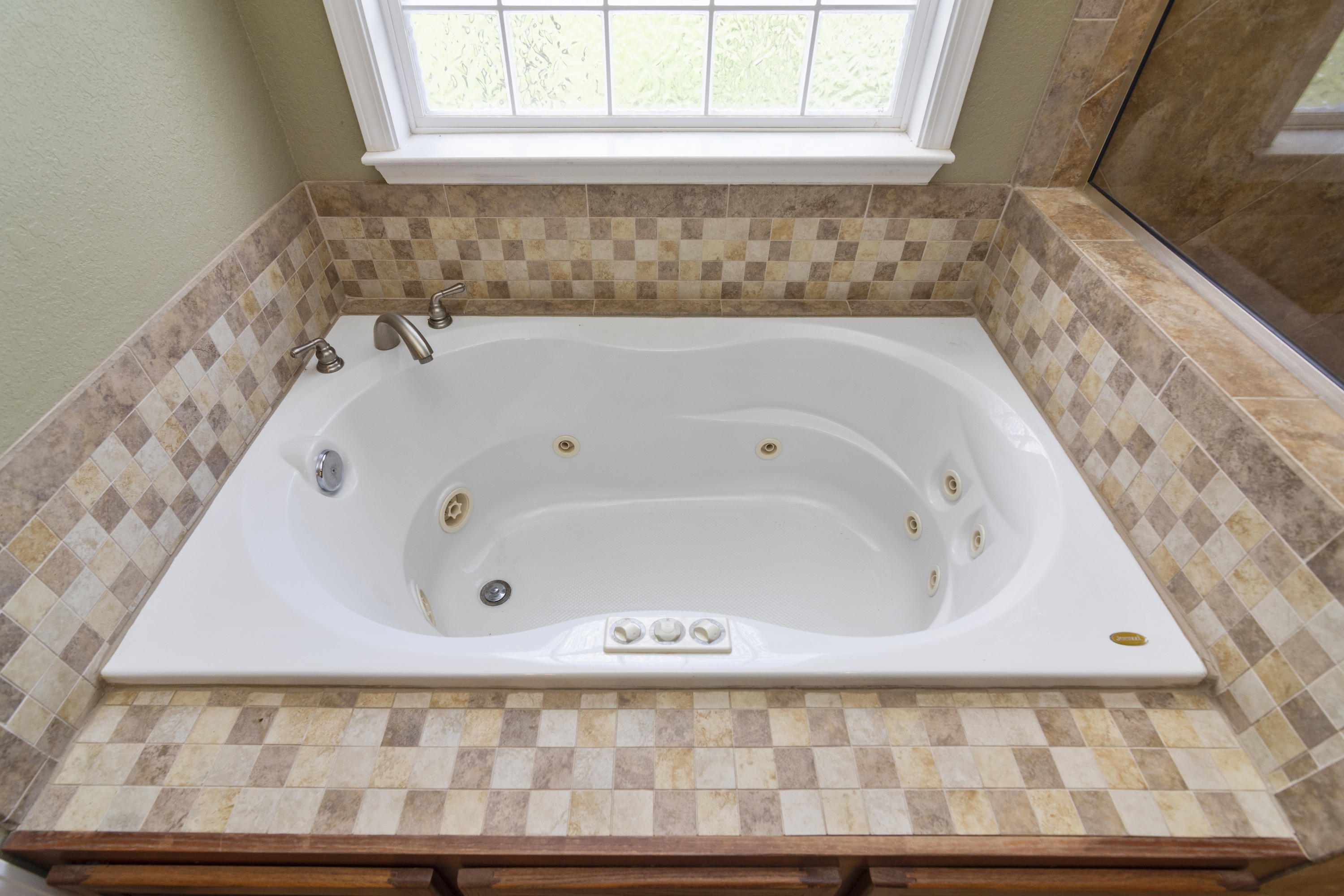 METES & BOUNDS - Farm