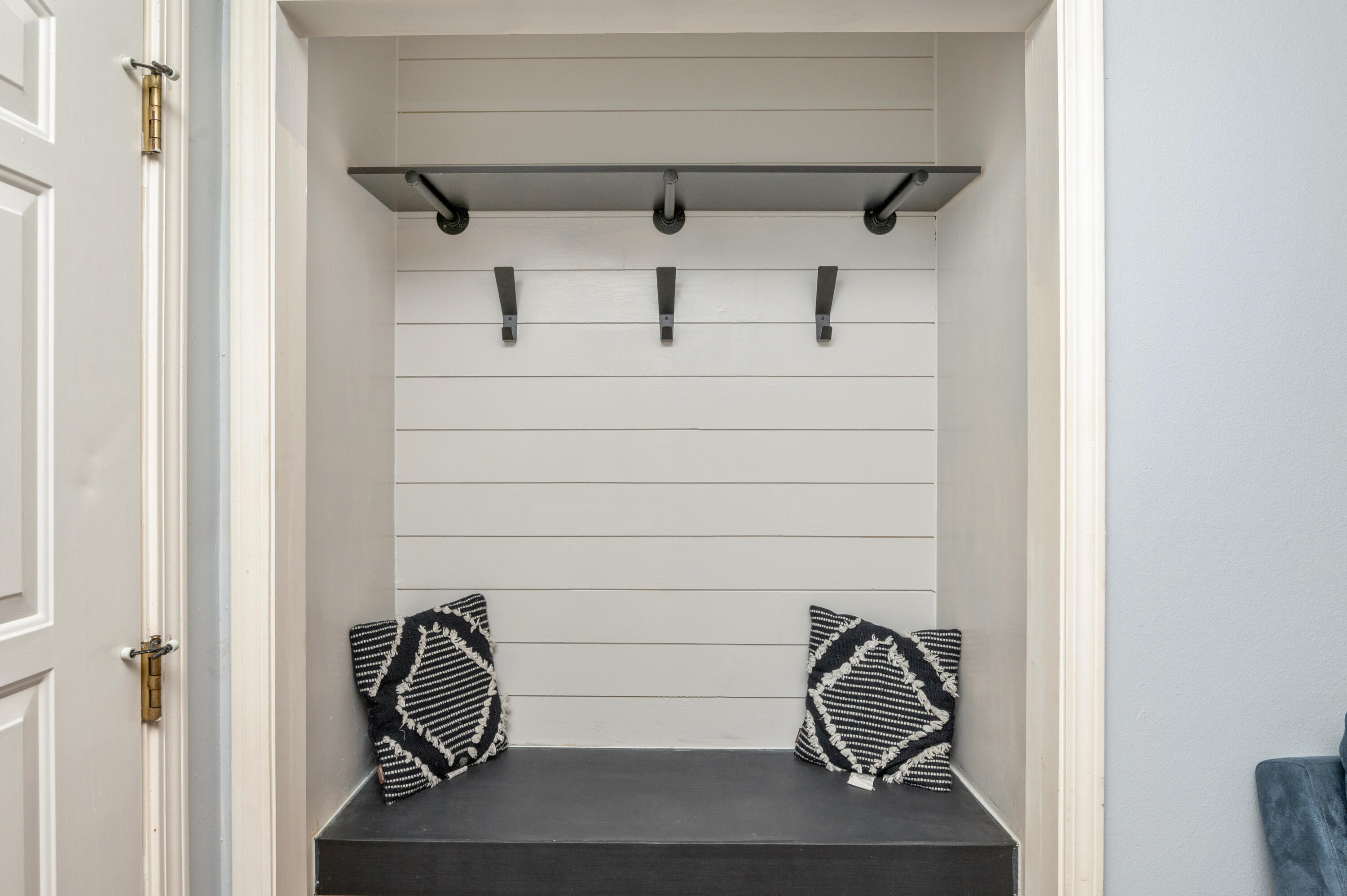 RIVERCHASE S/D PH 2 LOT 19 BLK C - Residential