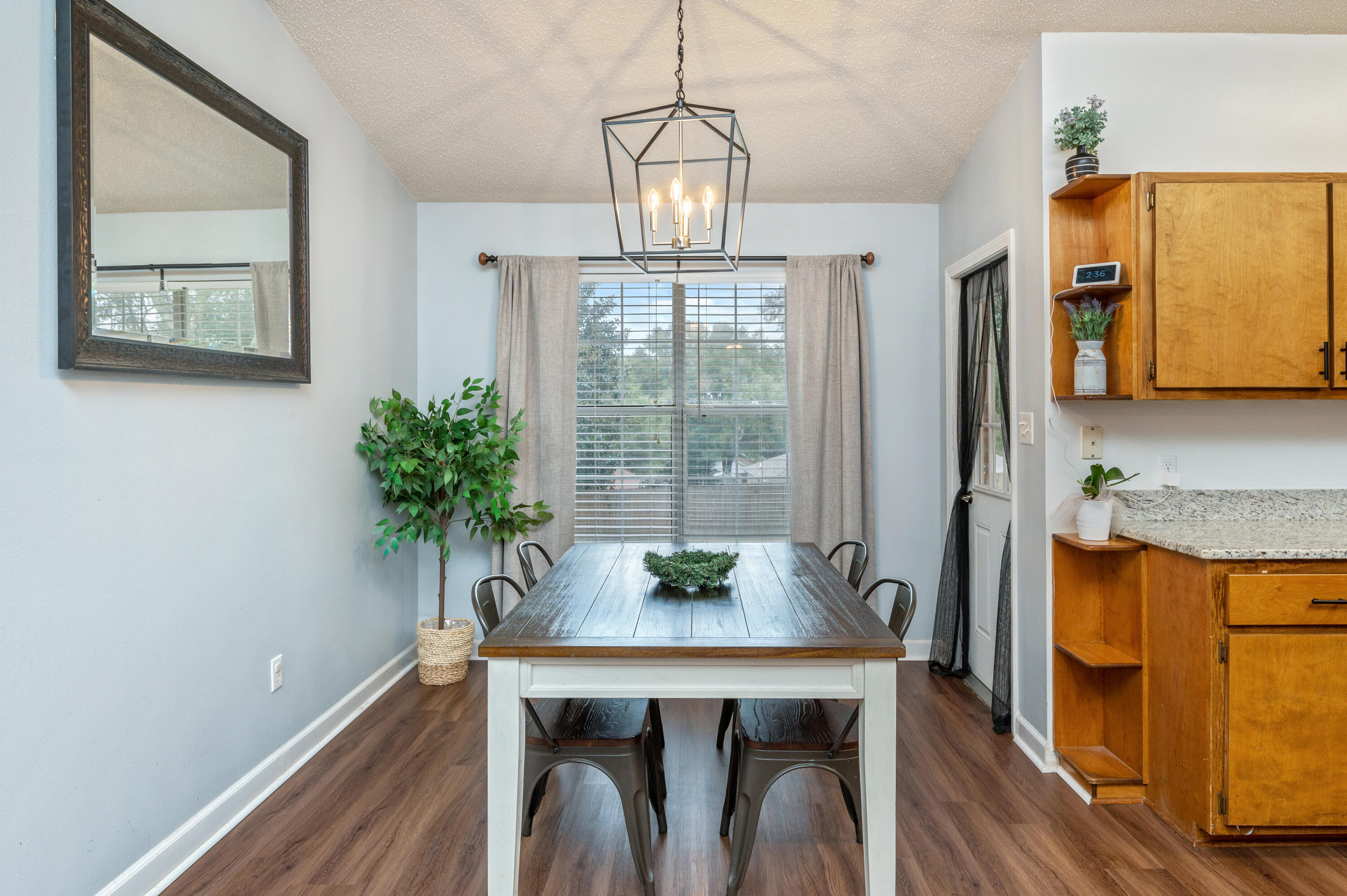 RIVERCHASE S/D PH 2 LOT 19 BLK C - Residential