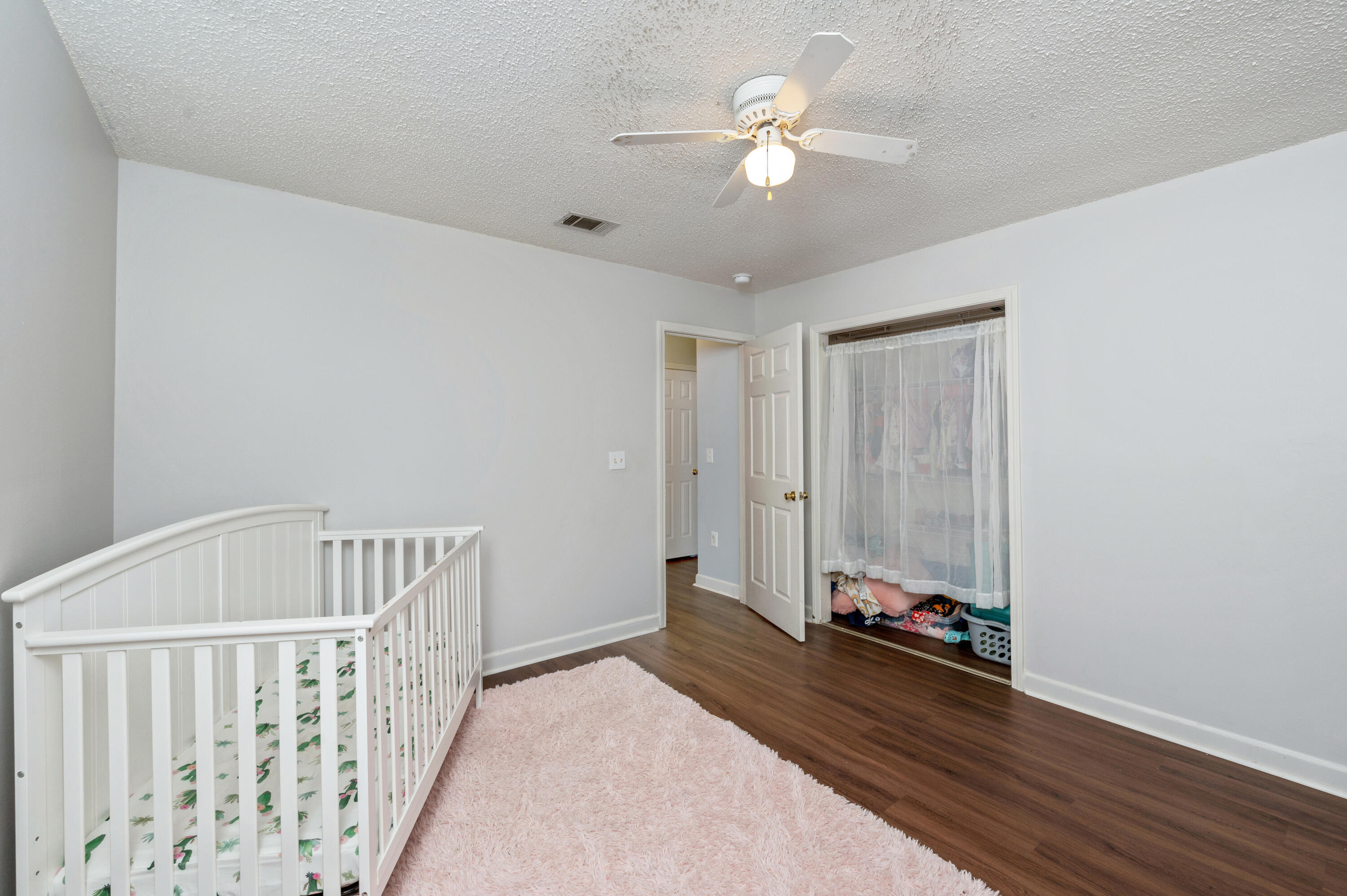 RIVERCHASE S/D PH 2 LOT 19 BLK C - Residential