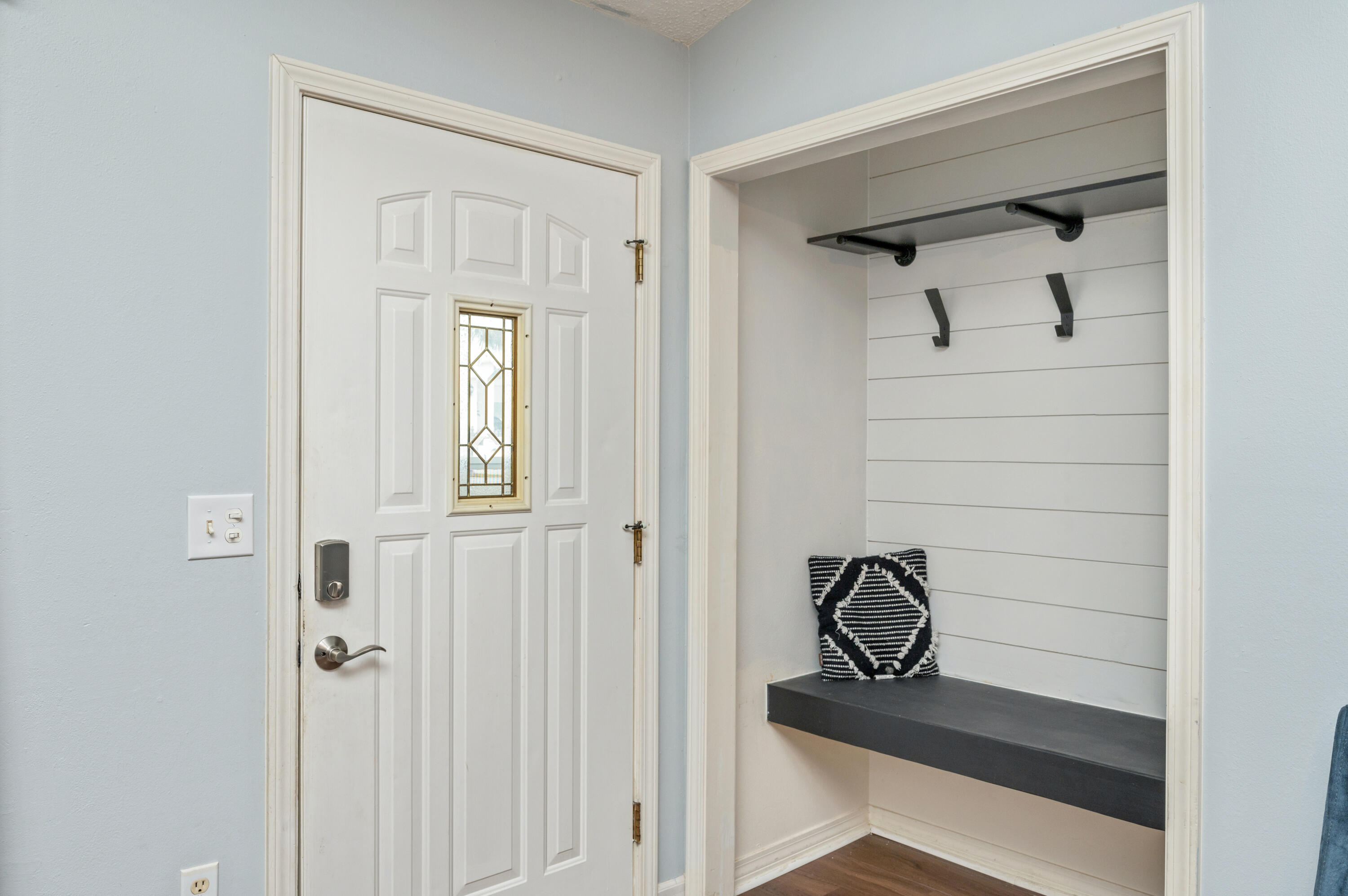 RIVERCHASE S/D PH 2 LOT 19 BLK C - Residential