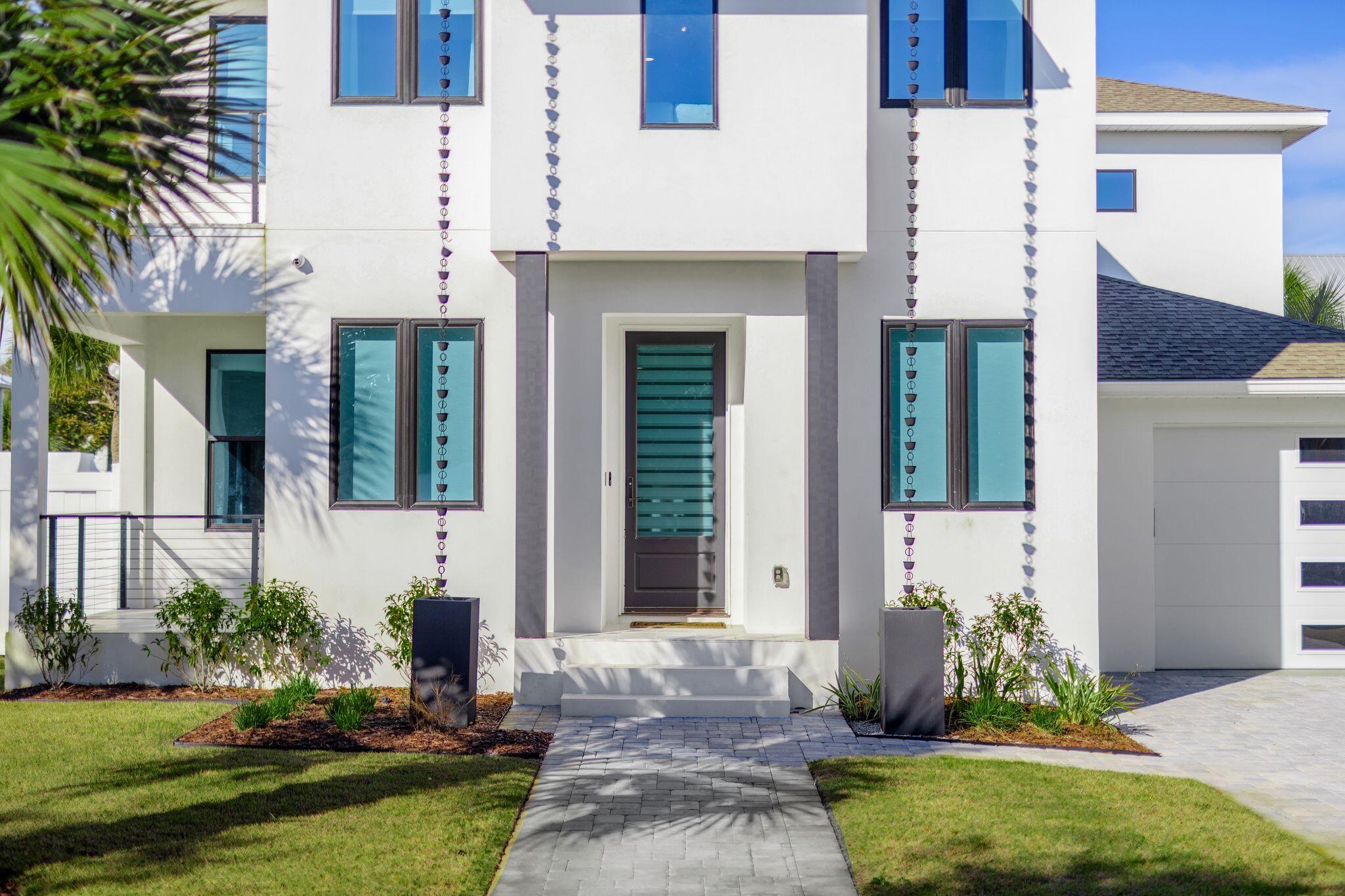 SAND CLIFFS - Residential