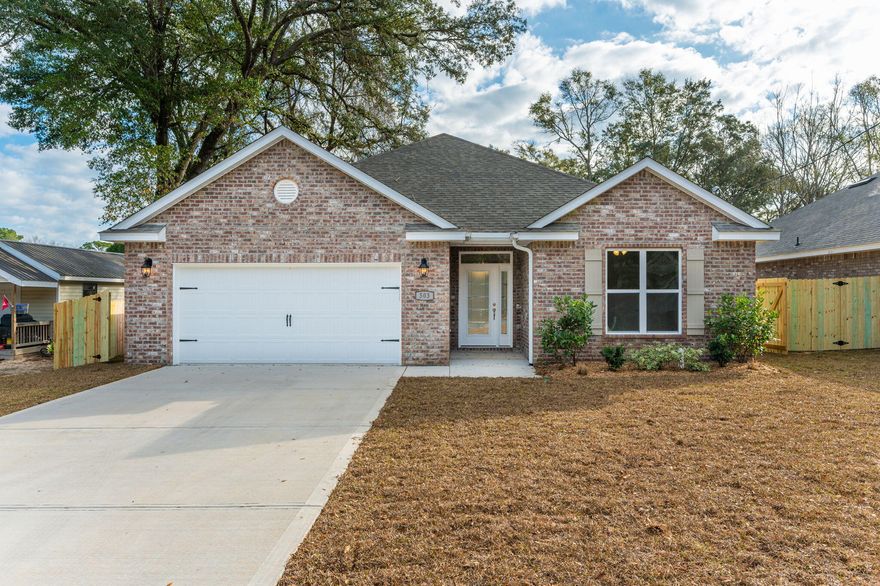 Builder offering $10,000.00 in Buyer's closing cost and/or rate buy down with preferred Lenders.  Welcome home to this beautiful 3 bedroom 2 bath brand new home centrally located in Niceville, Fl.  This home offers a spacious living room open to the fabulous kitchen.  Beautifully kitchen cabinetry and granite counter tops.  Enjoy the spacious backyard for those family gatherings.  Make this beautiful home yours today.  Buyer to verify all areas of importance including lot size, room dimensions.