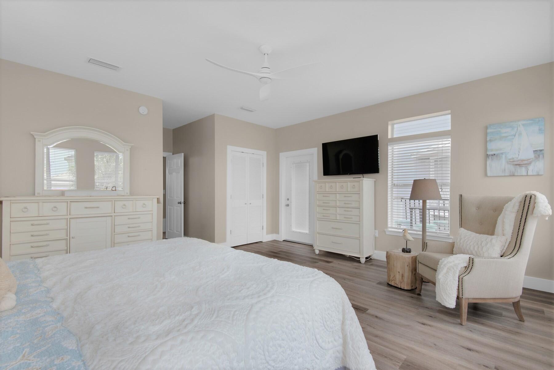 CRYSTAL BEACH - Residential