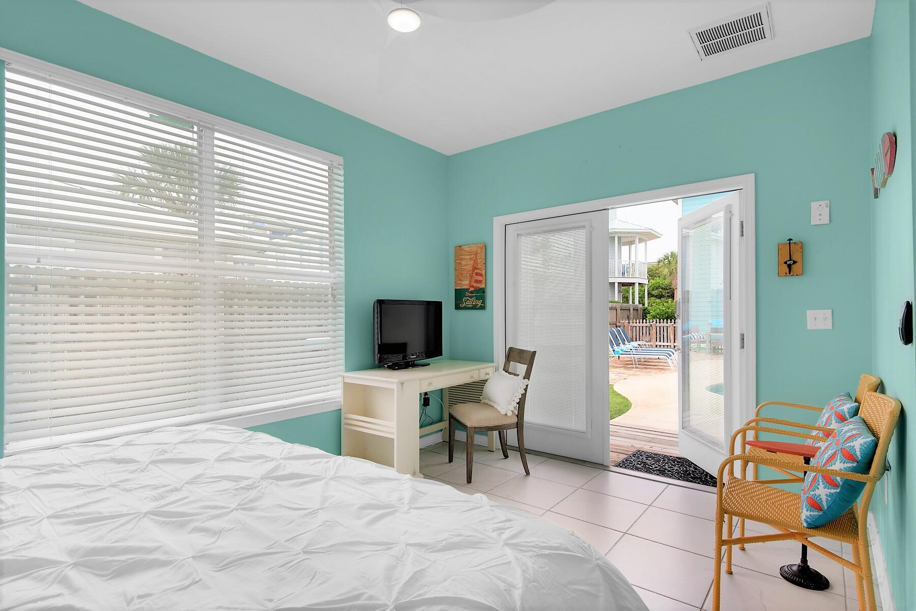 CRYSTAL BEACH - Residential