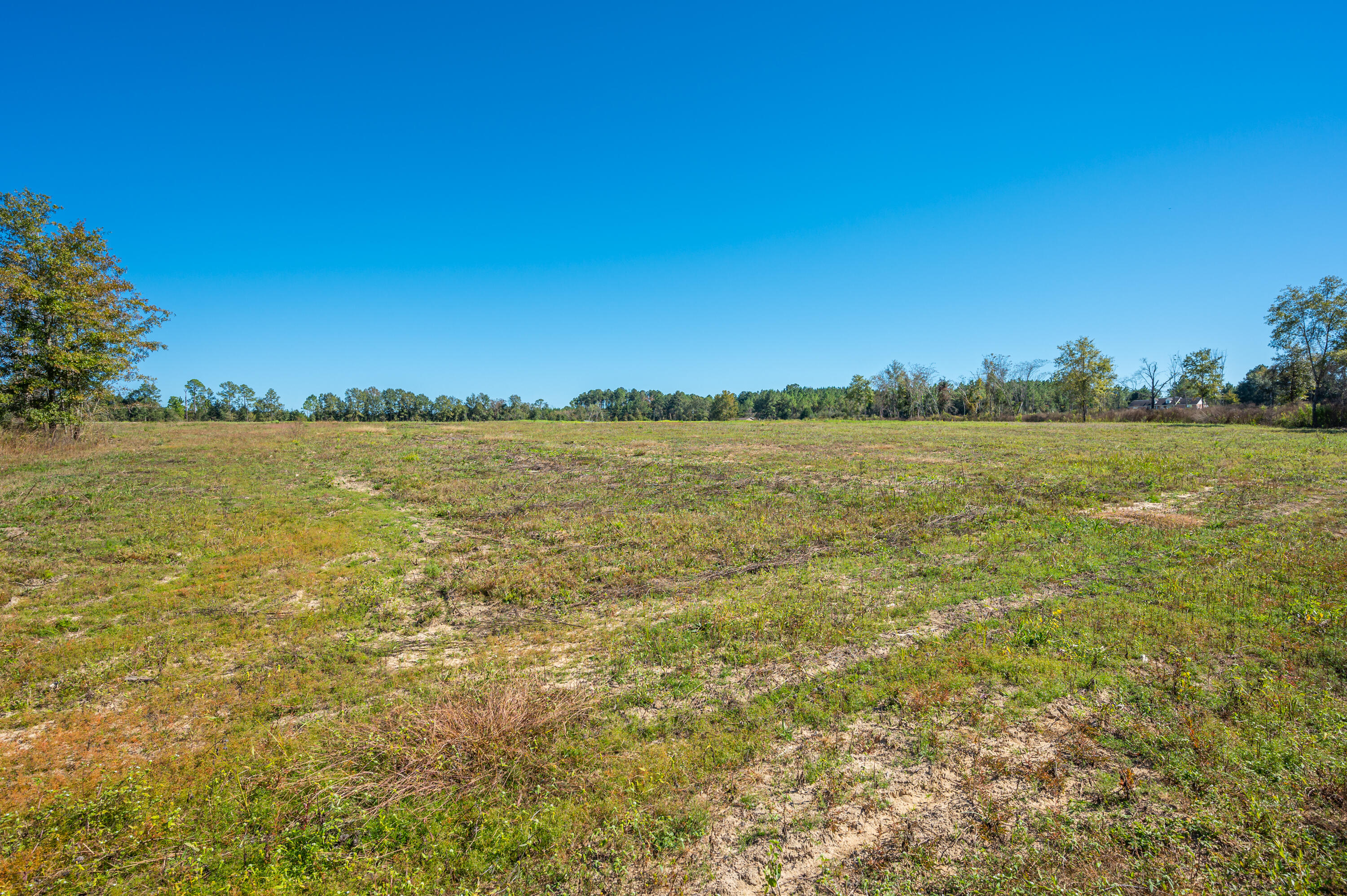 METES & BOUNDS - Land