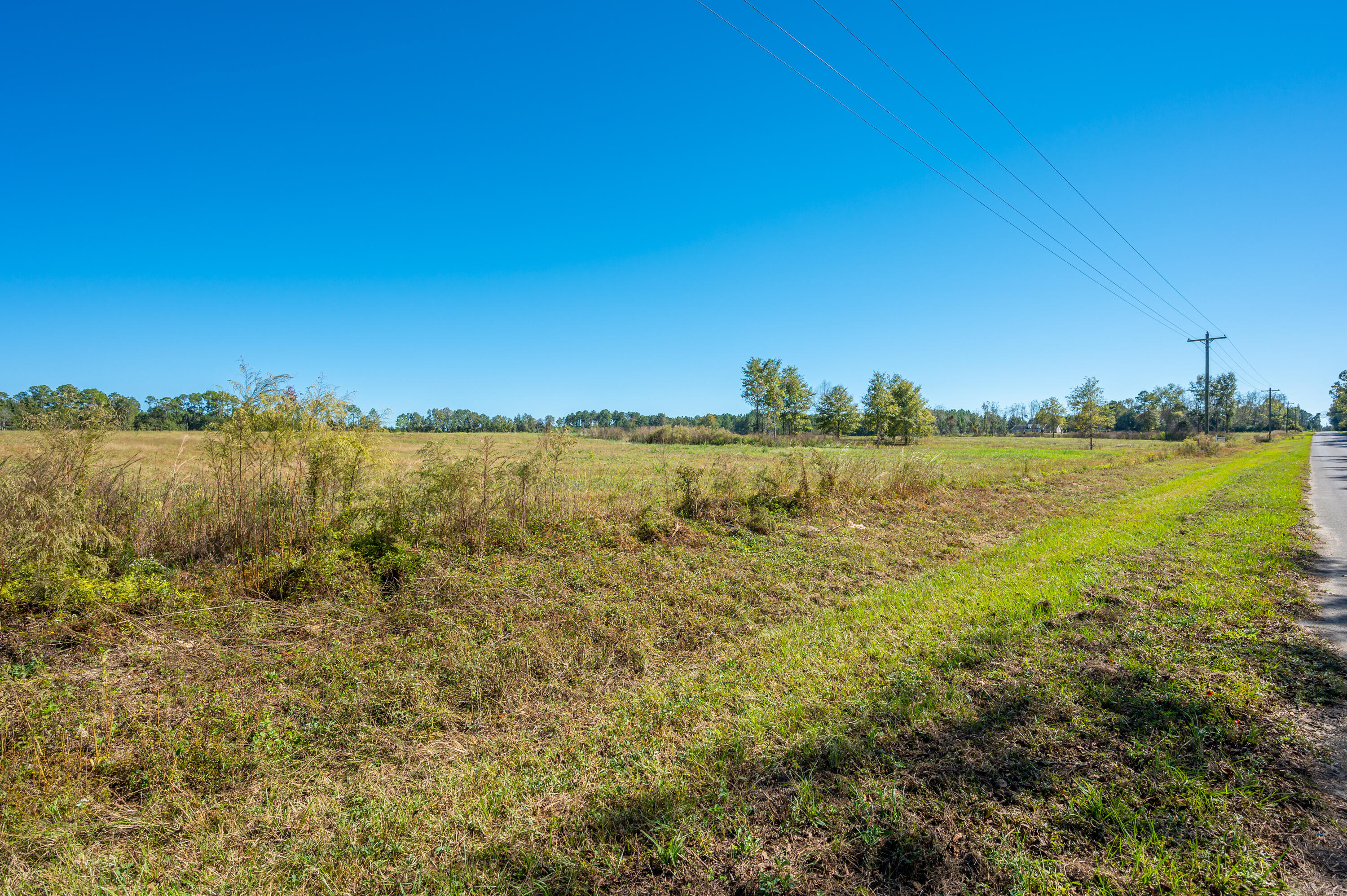 METES & BOUNDS - Land