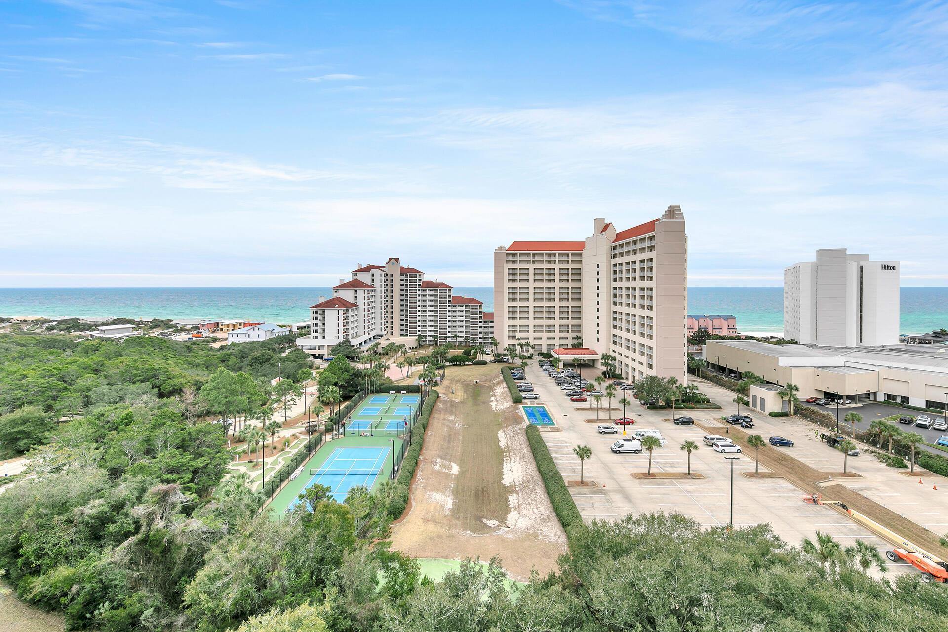 SUMMIT AT TOPS'L (THE) - Residential