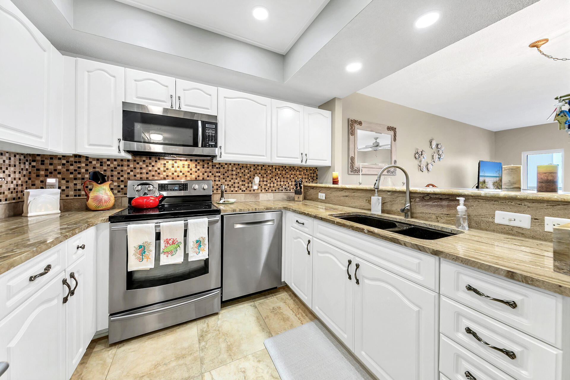 SUMMIT AT TOPS'L (THE) - Residential