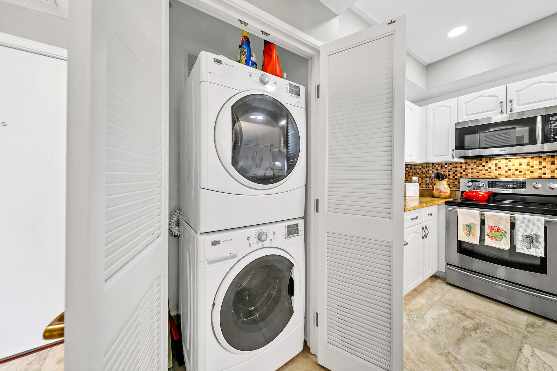 SUMMIT AT TOPS'L (THE) - Residential