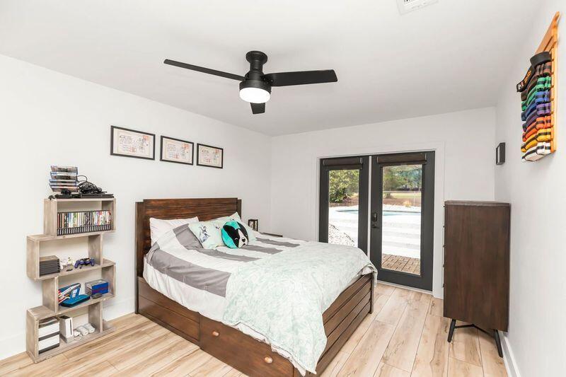 ROCKY BAYOU COUNTRY CLUB ESTATES 3 - Residential