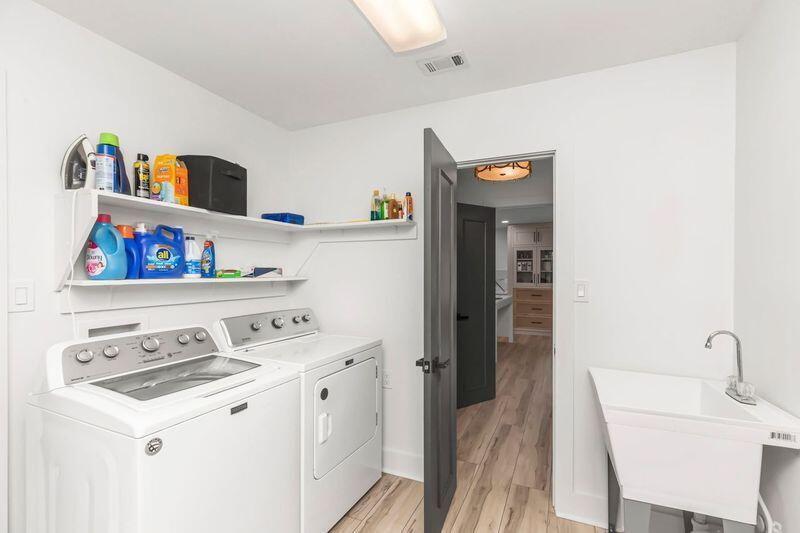 ROCKY BAYOU COUNTRY CLUB ESTATES 3 - Residential