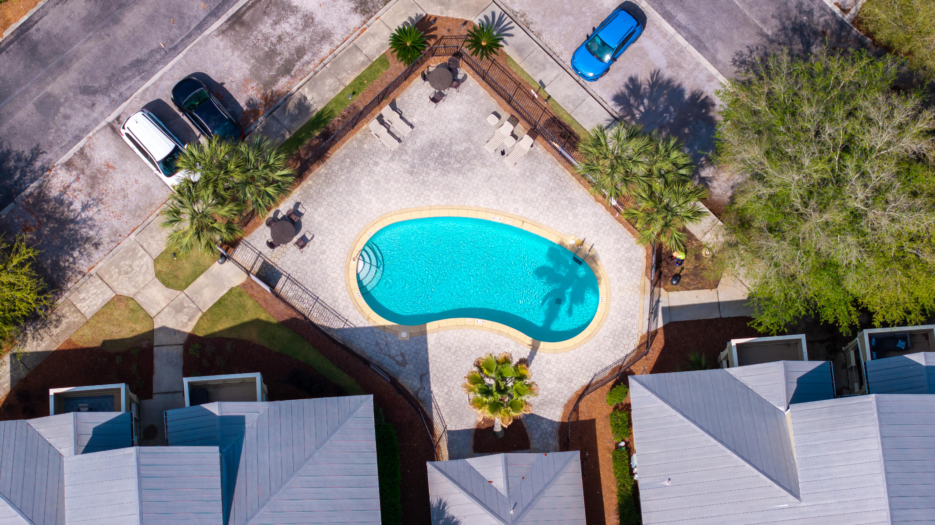 TOPSAIL VILLAGE - Residential