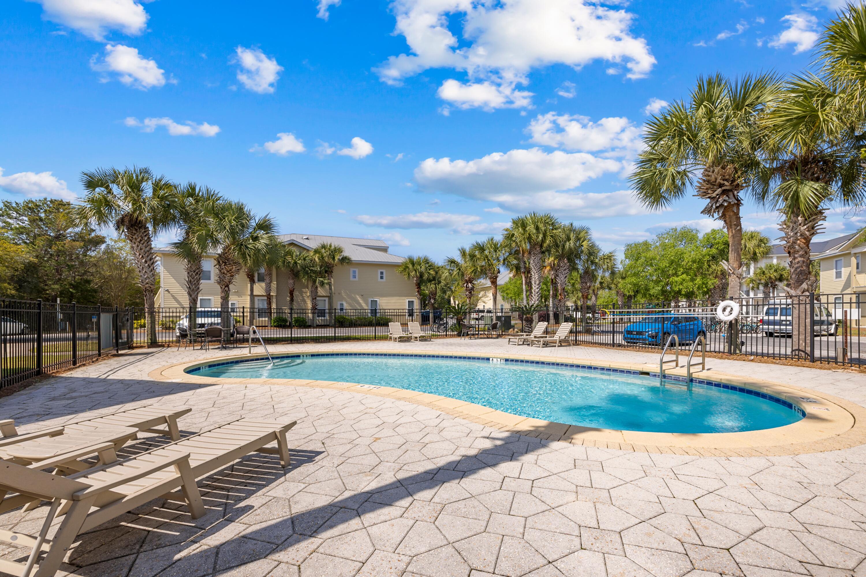 TOPSAIL VILLAGE - Residential