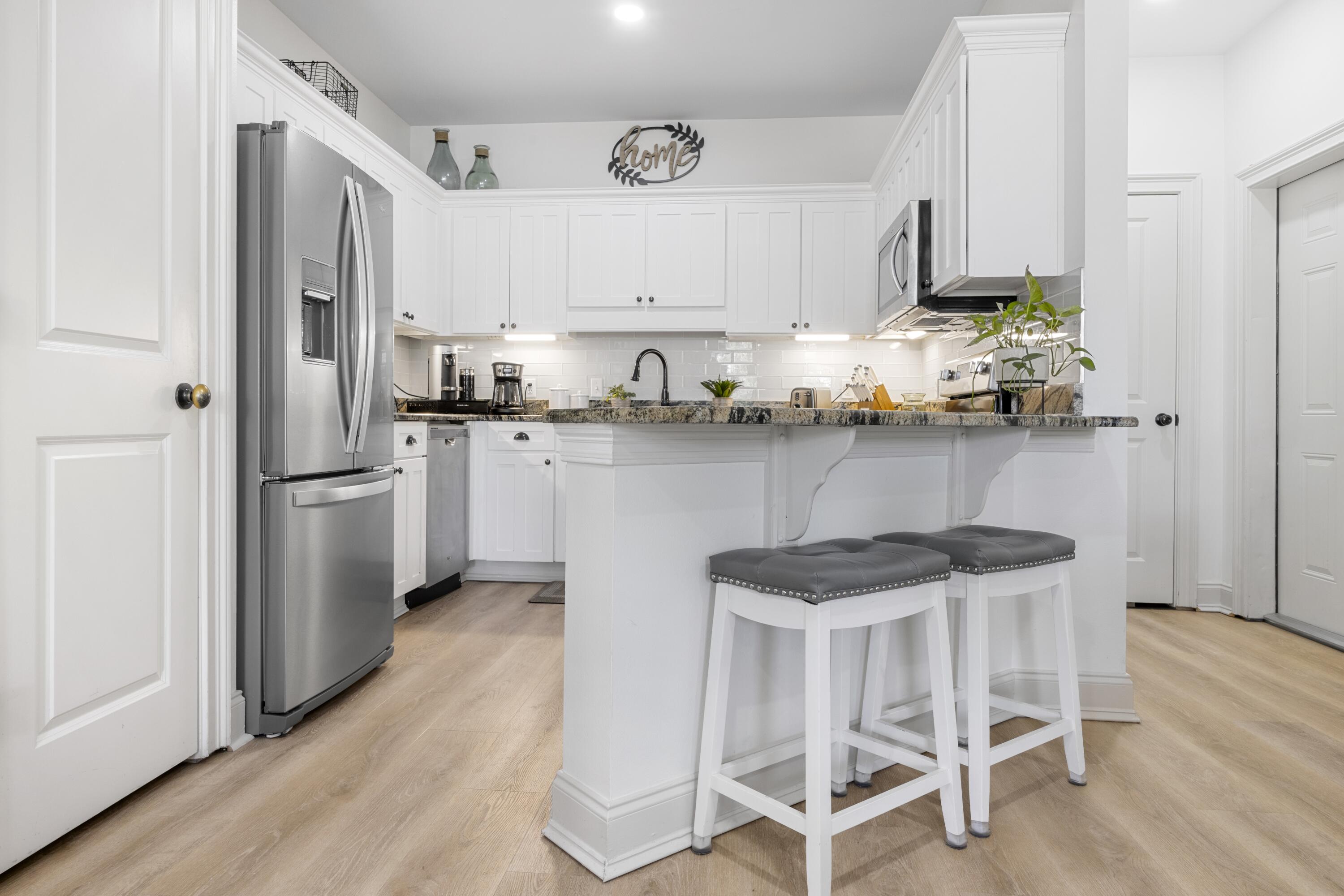 TOPSAIL VILLAGE - Residential