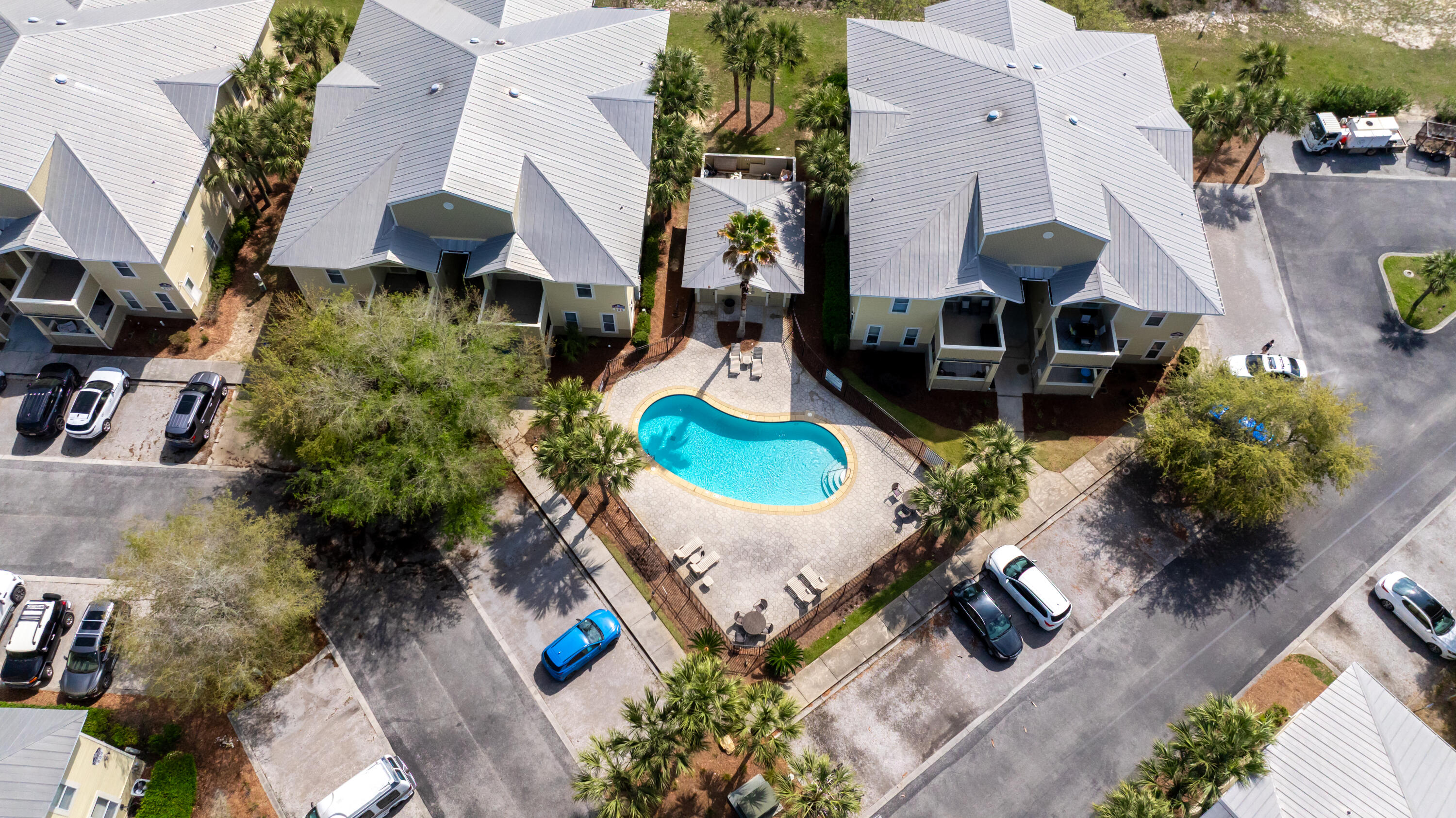 TOPSAIL VILLAGE - Residential