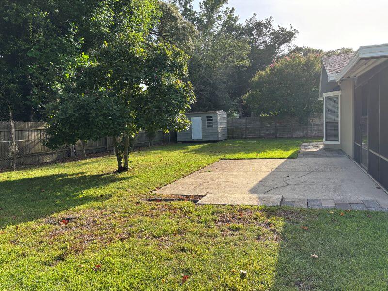 BAY RIDGE ADD LOT 12 BLK 4 - Residential Lease