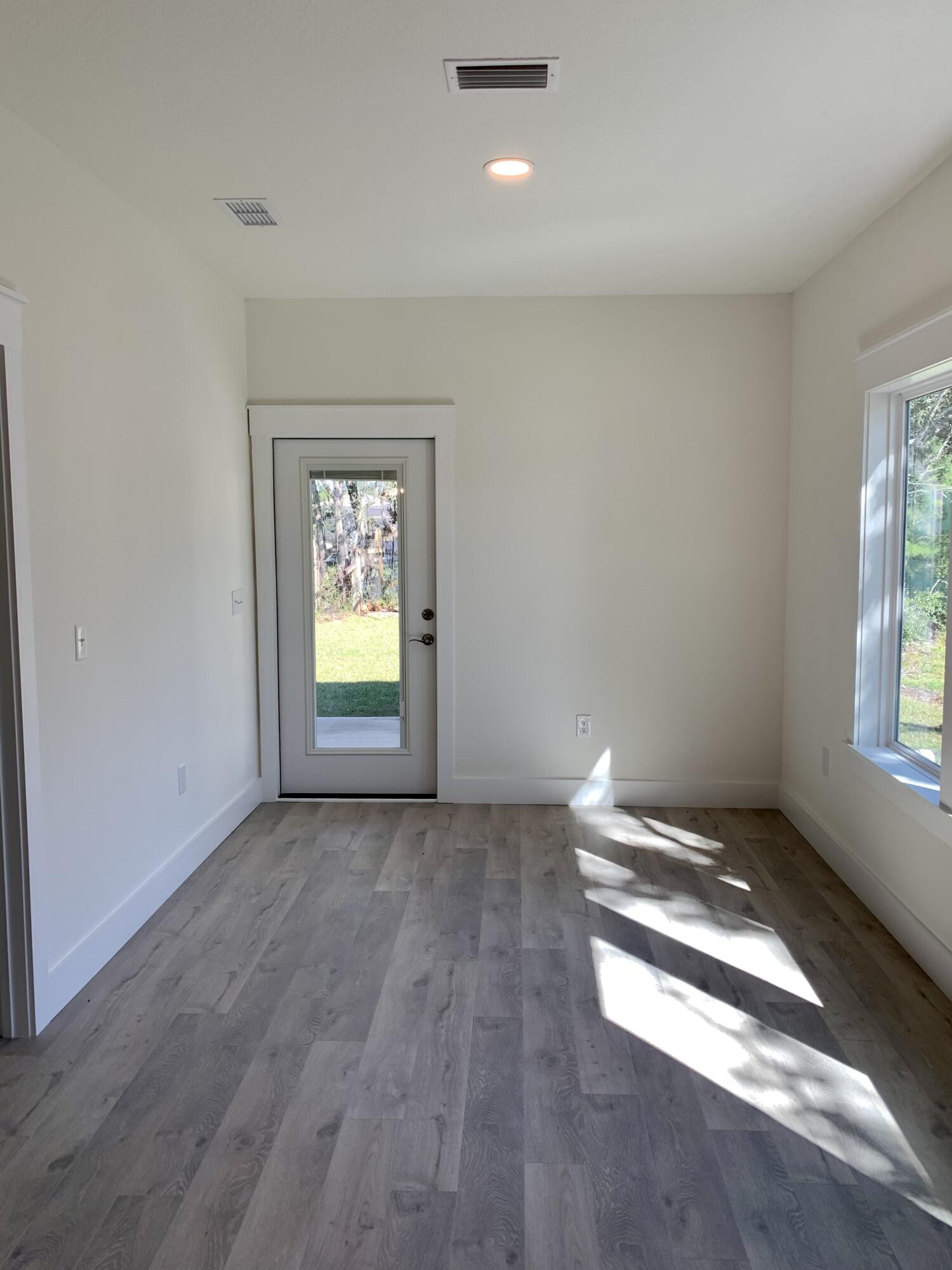 EAST BAY HEIGHTS - Residential