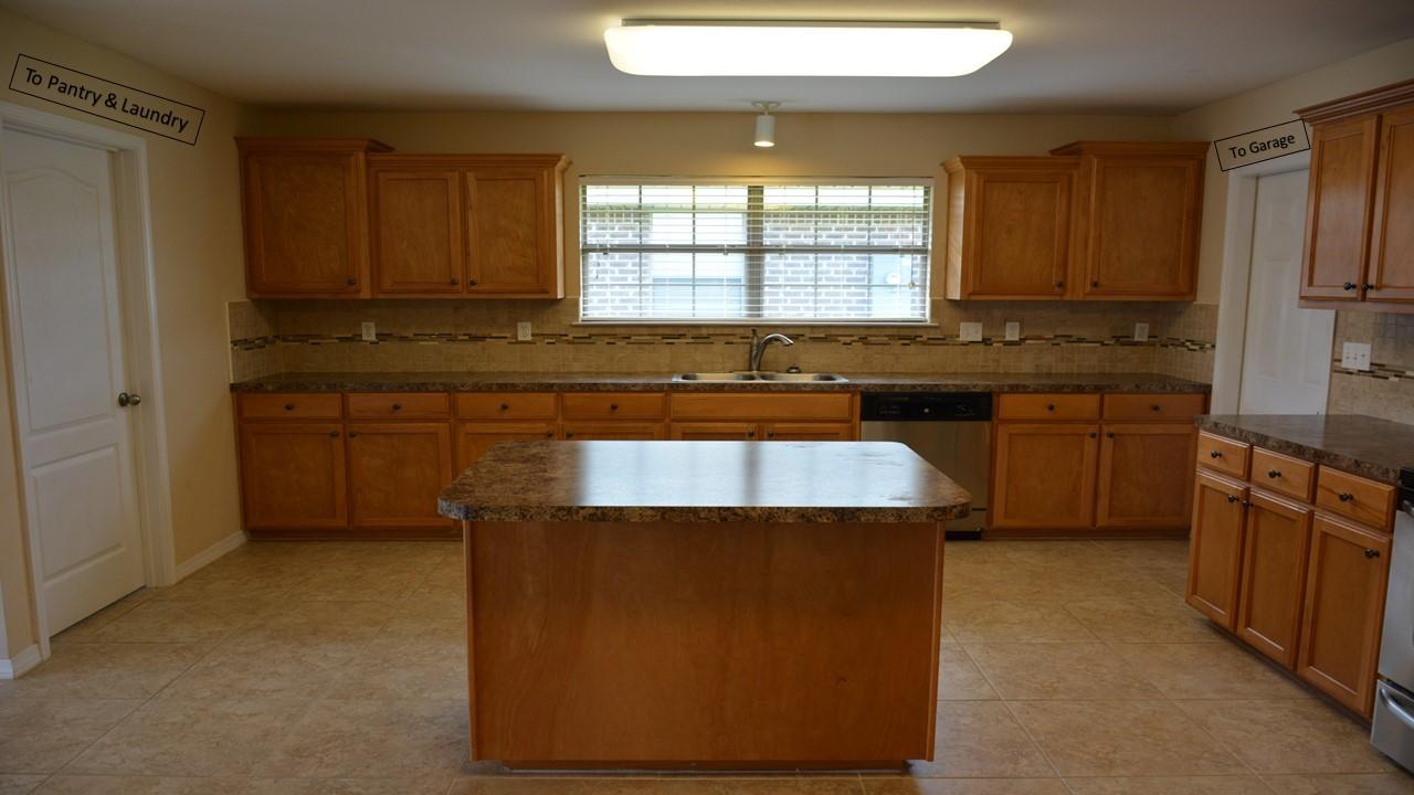 CREETWOOD VILLAGE - Residential