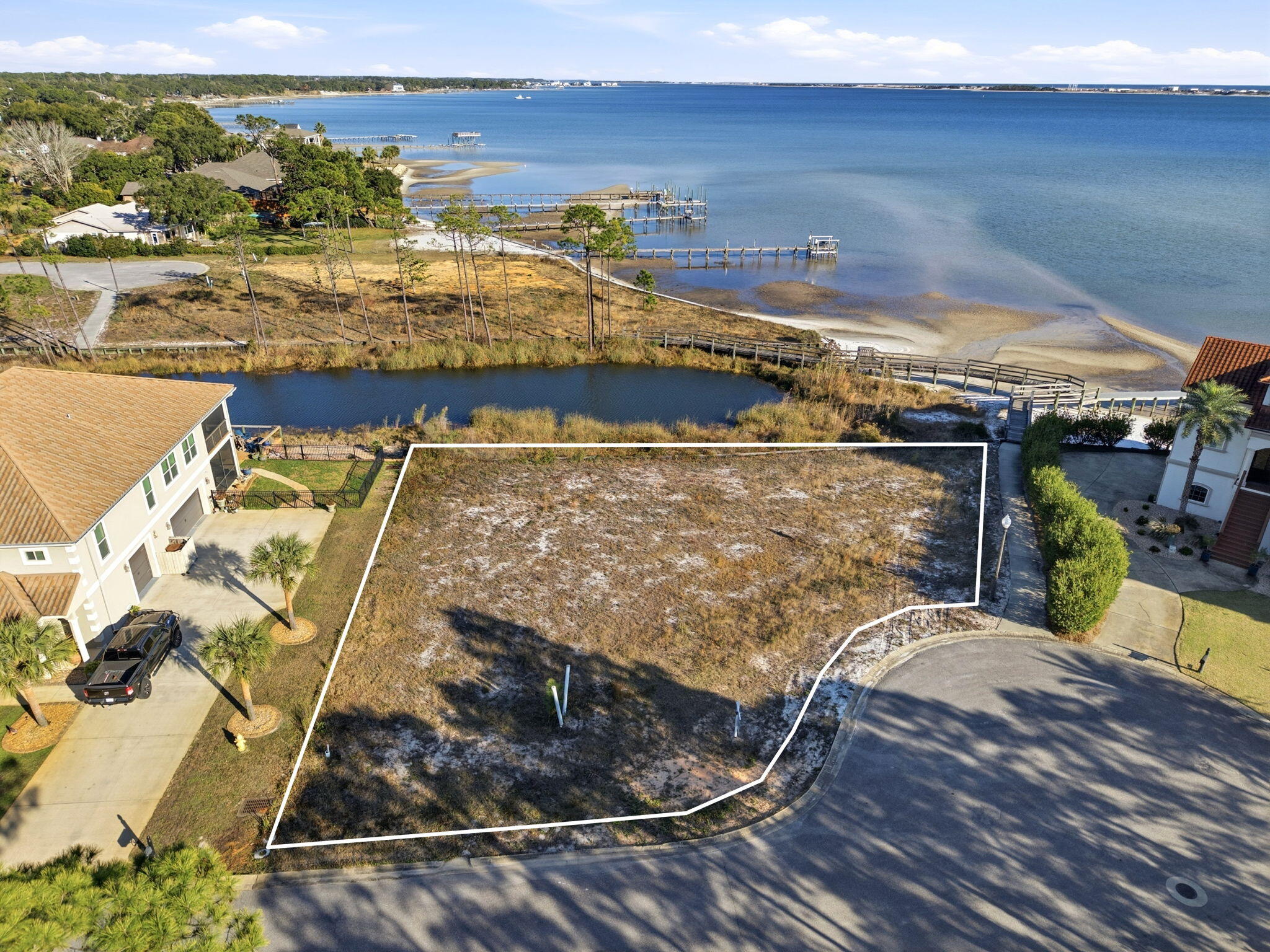 PALMETTO LAKE PRESERVE - Land