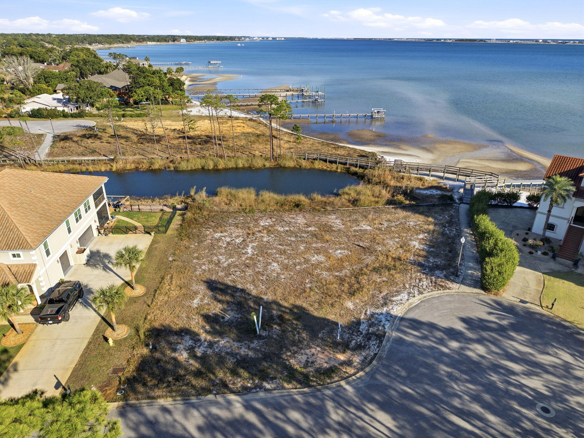 PALMETTO LAKE PRESERVE - Land