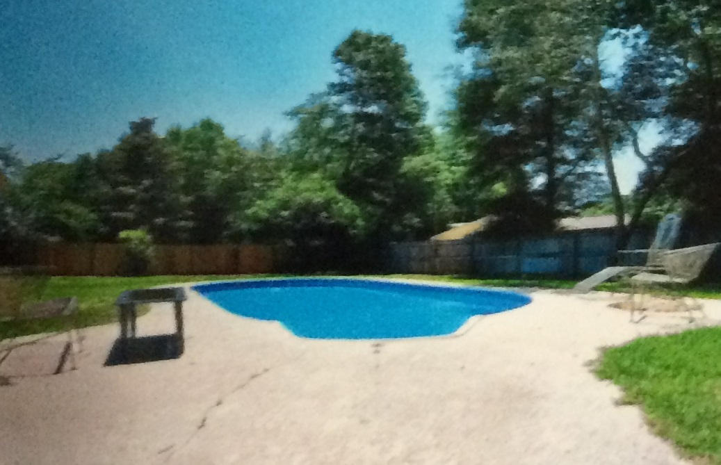 ROCKY BAYOU COUNTRY CLUB ESTATES 1 - Residential