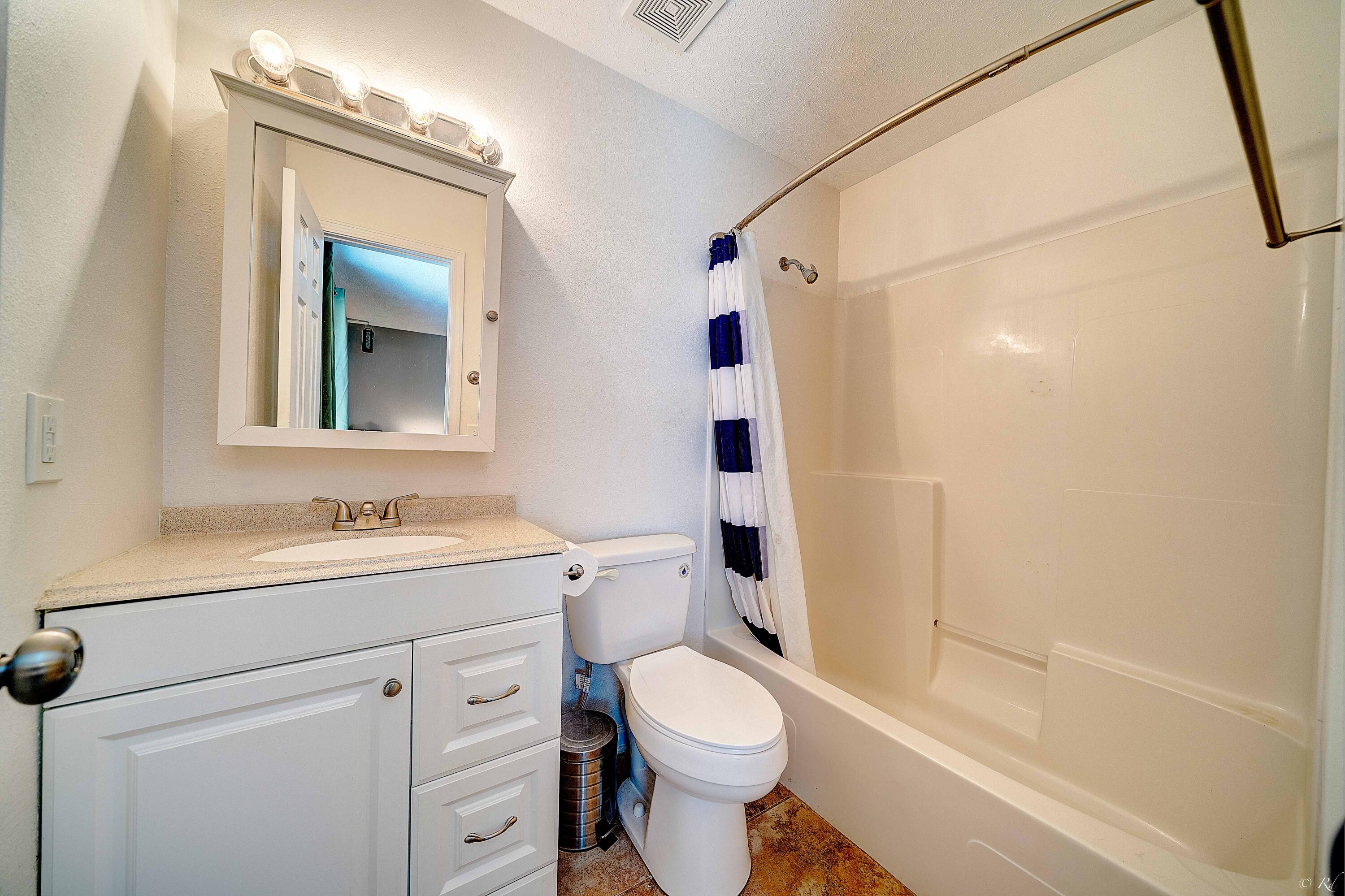 LYNN HAVEN - Residential